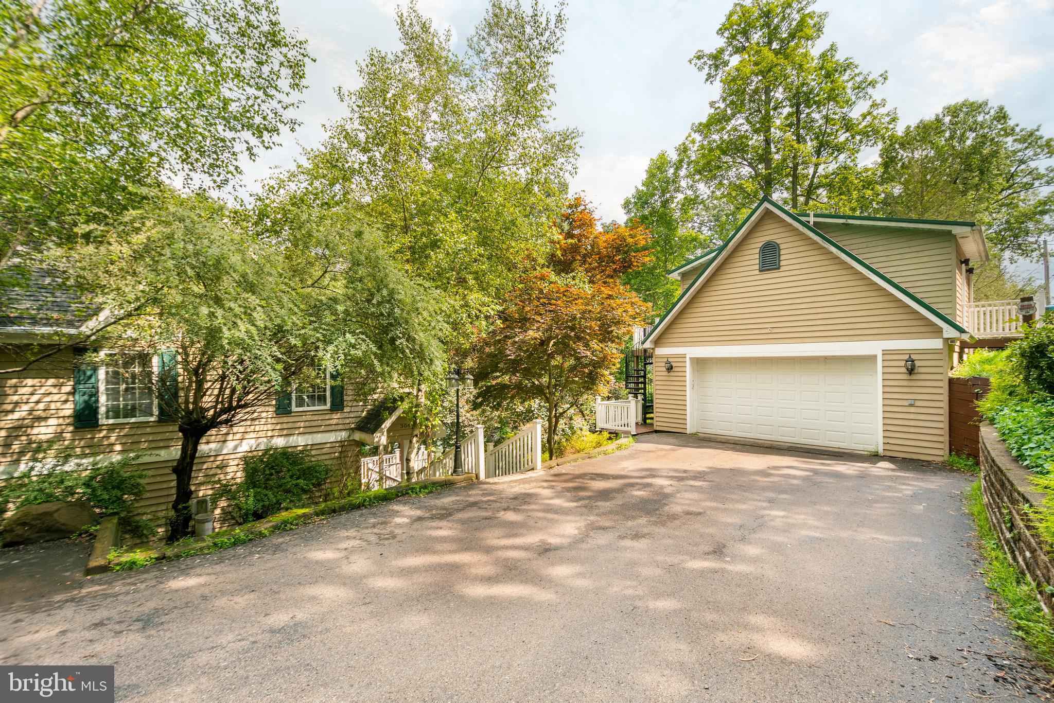 SHINGLE CAMP TERRACE - Residential