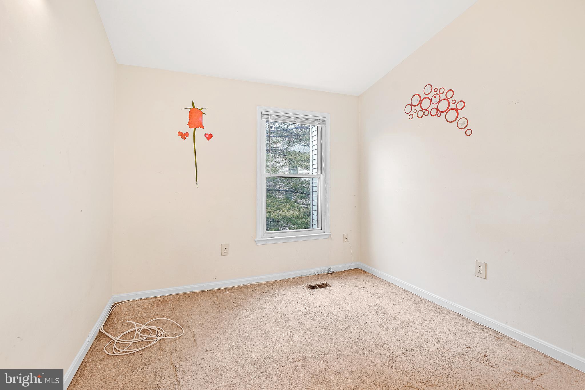 DUMONT OAKS - Residential