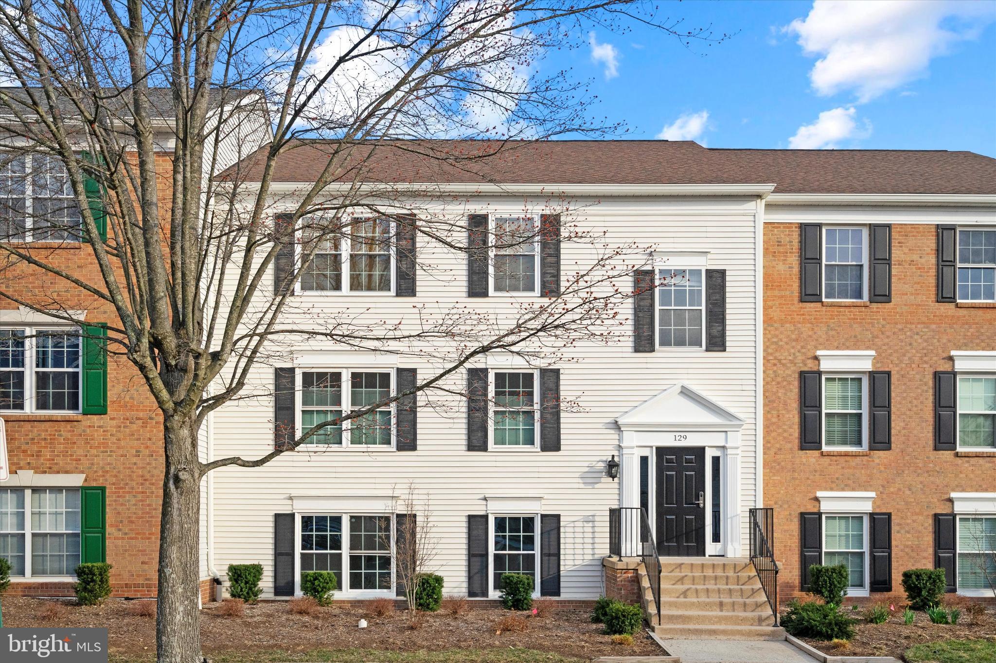 FOX CHAPEL AT TUDOR KNOLLS - Residential