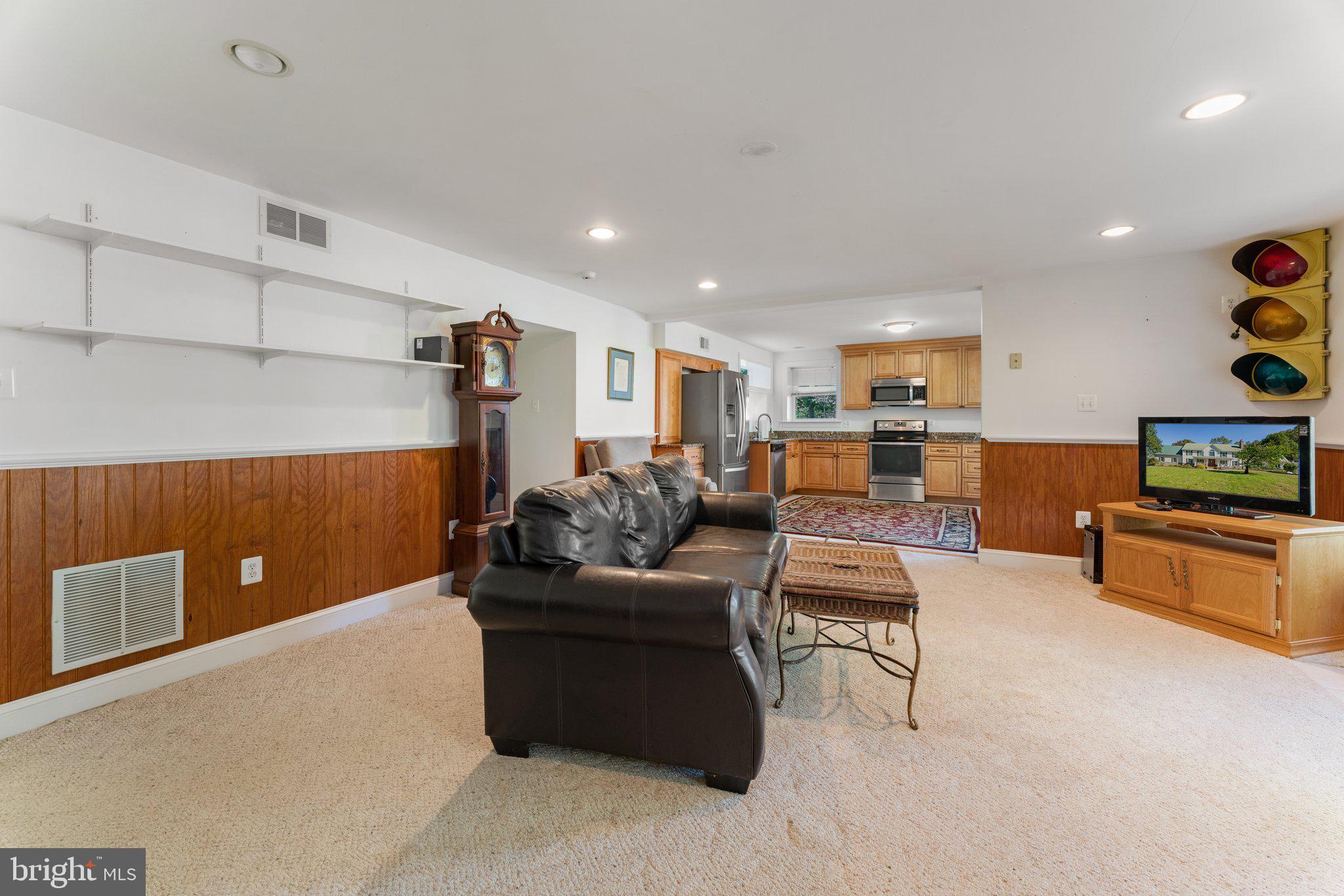 DRAKE, J B - LAUREL HILL A/K/A - Residential