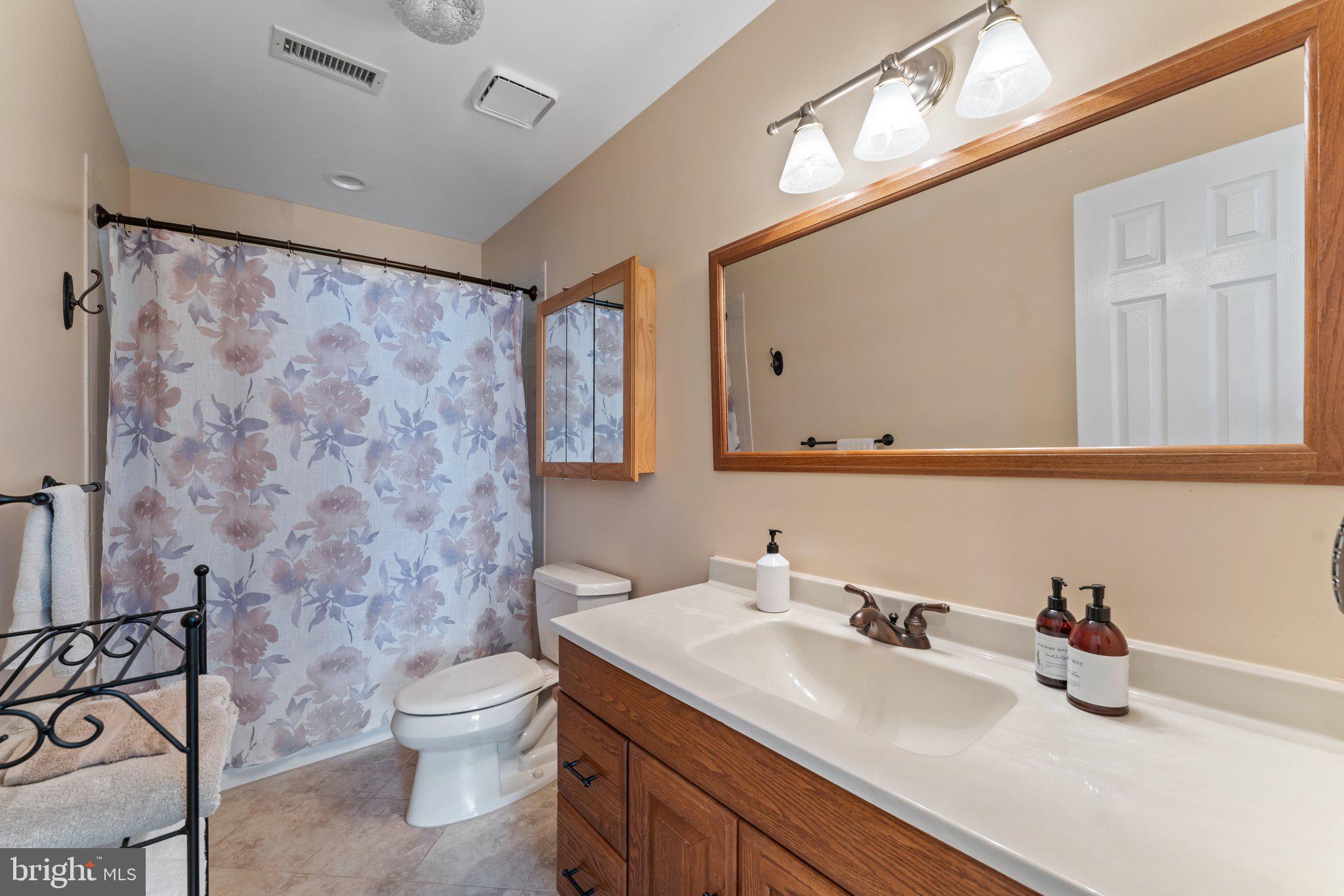 DRAKE, J B - LAUREL HILL A/K/A - Residential