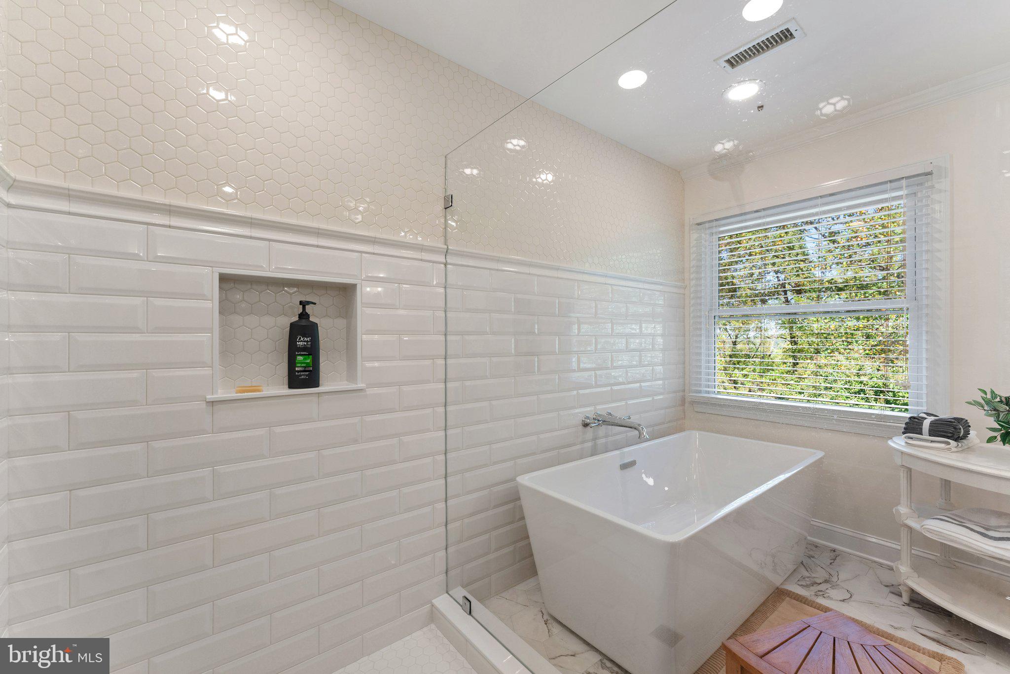 DRAKE, J B - LAUREL HILL A/K/A - Residential