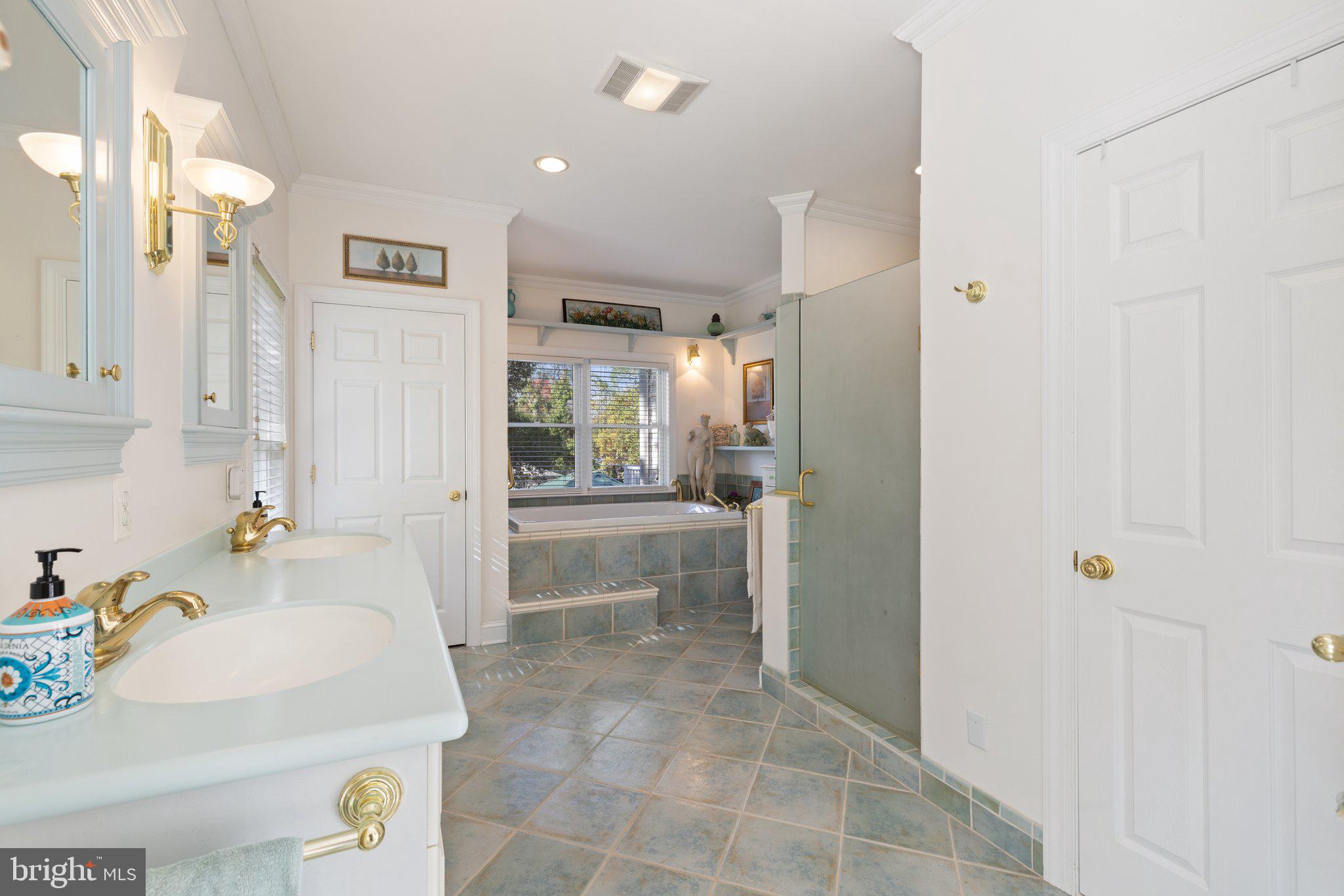 DRAKE, J B - LAUREL HILL A/K/A - Residential