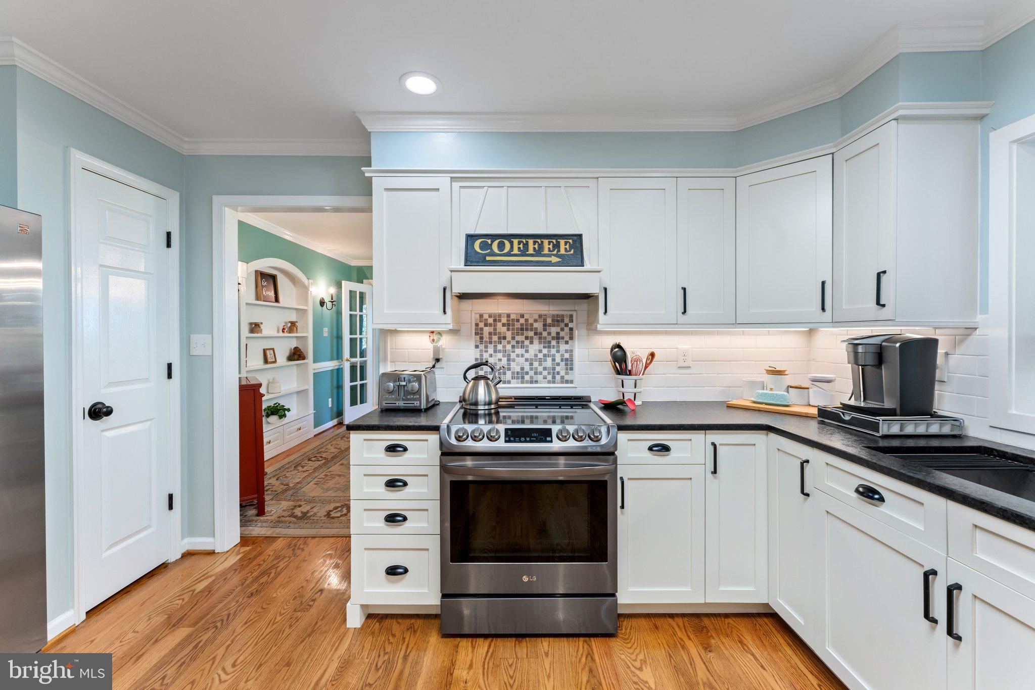 DRAKE, J B - LAUREL HILL A/K/A - Residential