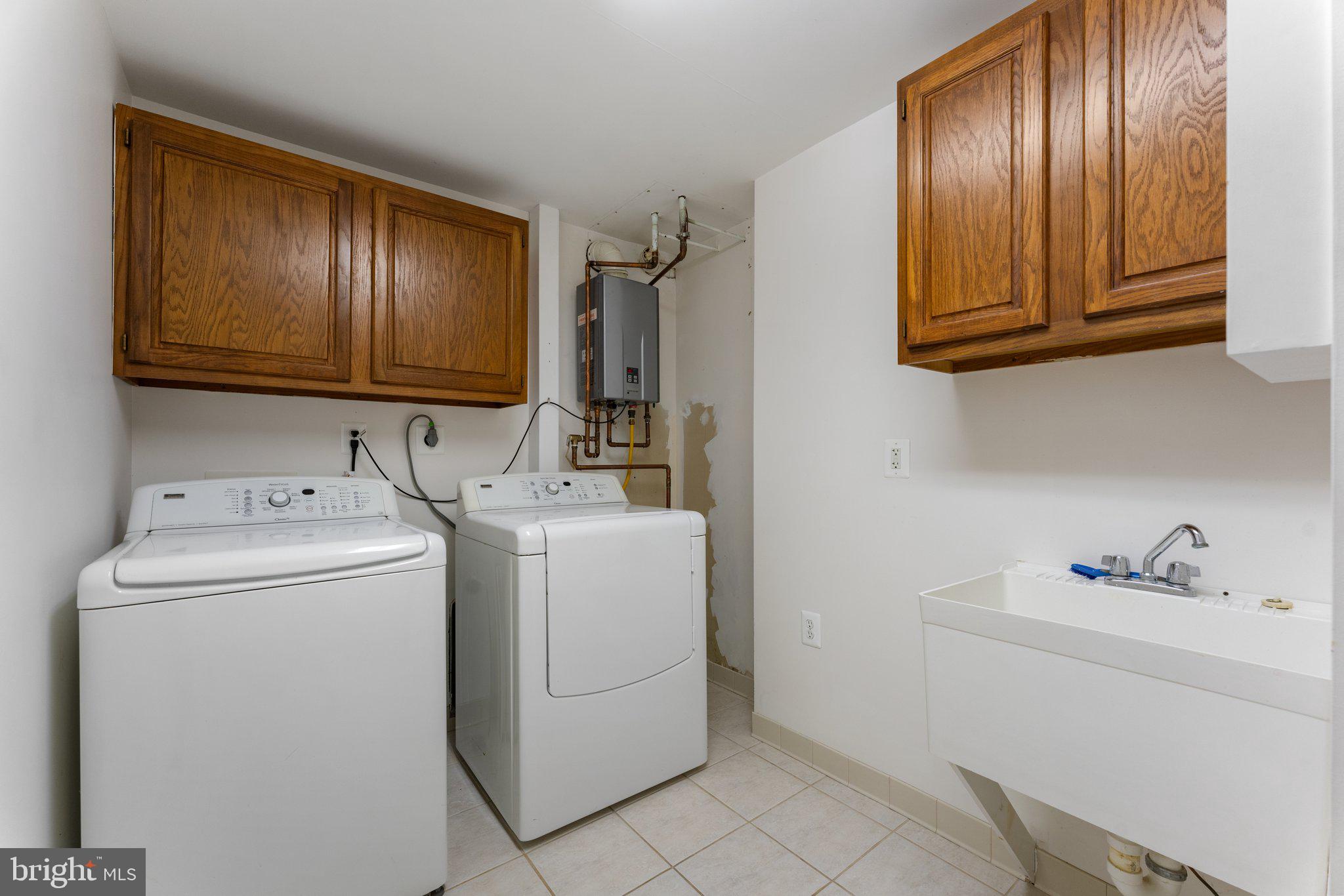 DRAKE, J B - LAUREL HILL A/K/A - Residential