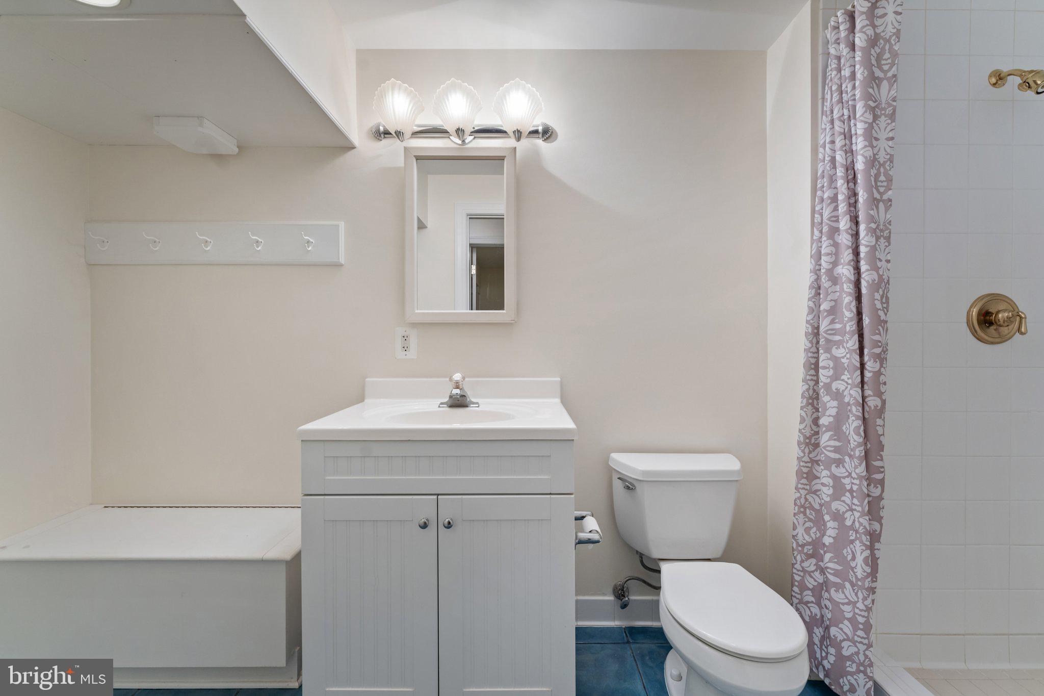 DRAKE, J B - LAUREL HILL A/K/A - Residential