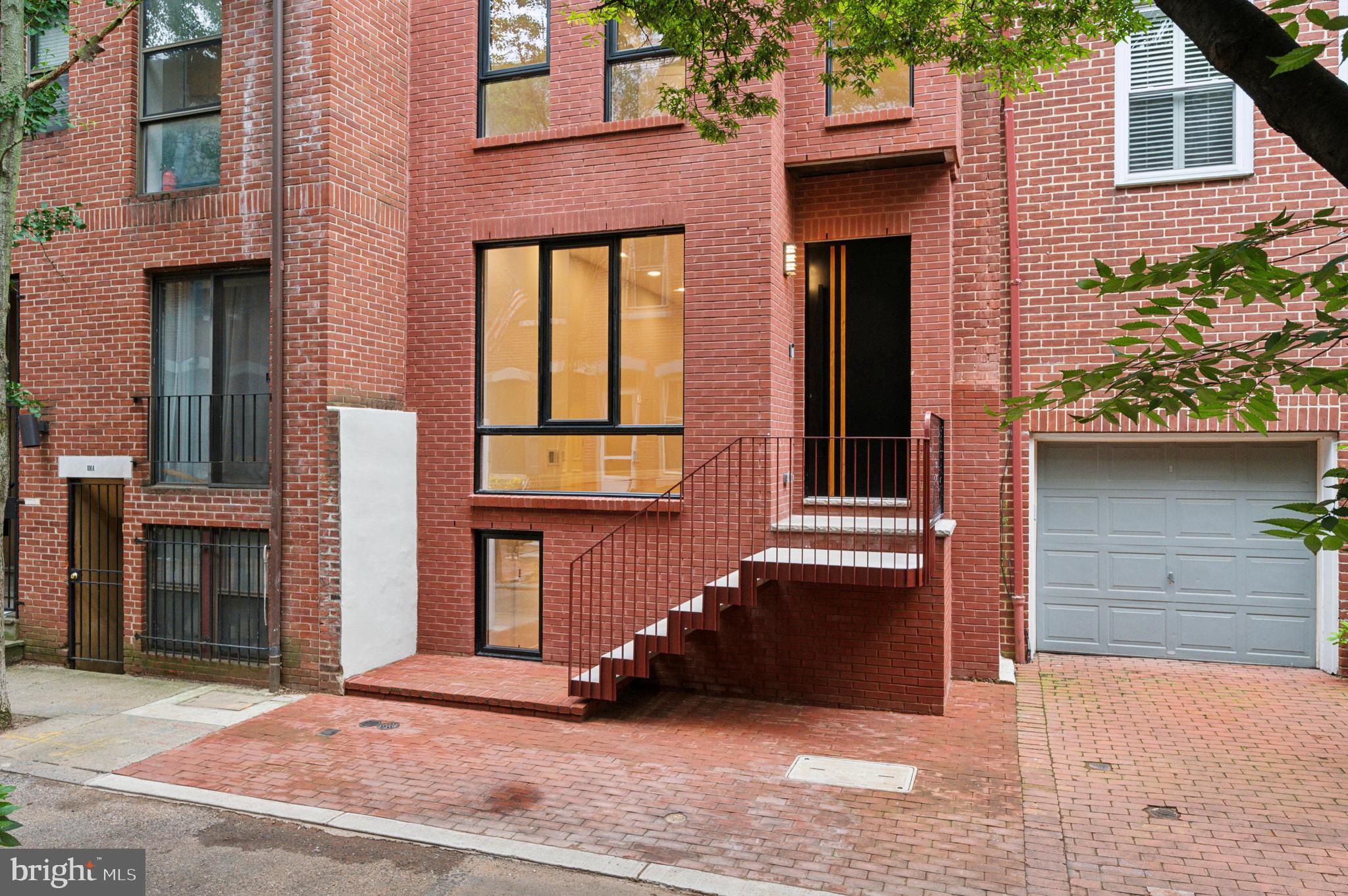 LOGAN SQUARE - Residential
