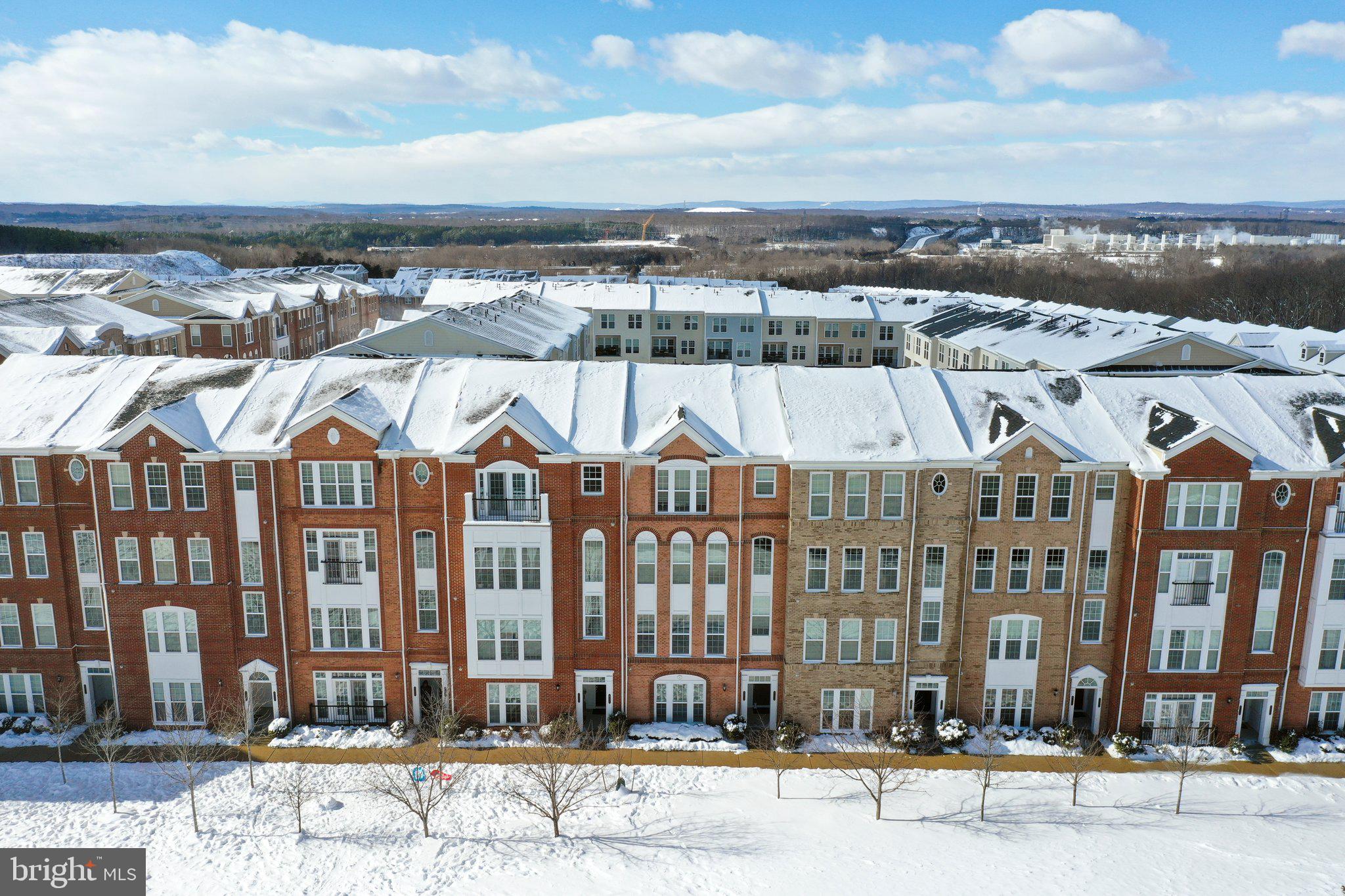 TOWNES AT GOOSE CREEK VILLAGE - Residential