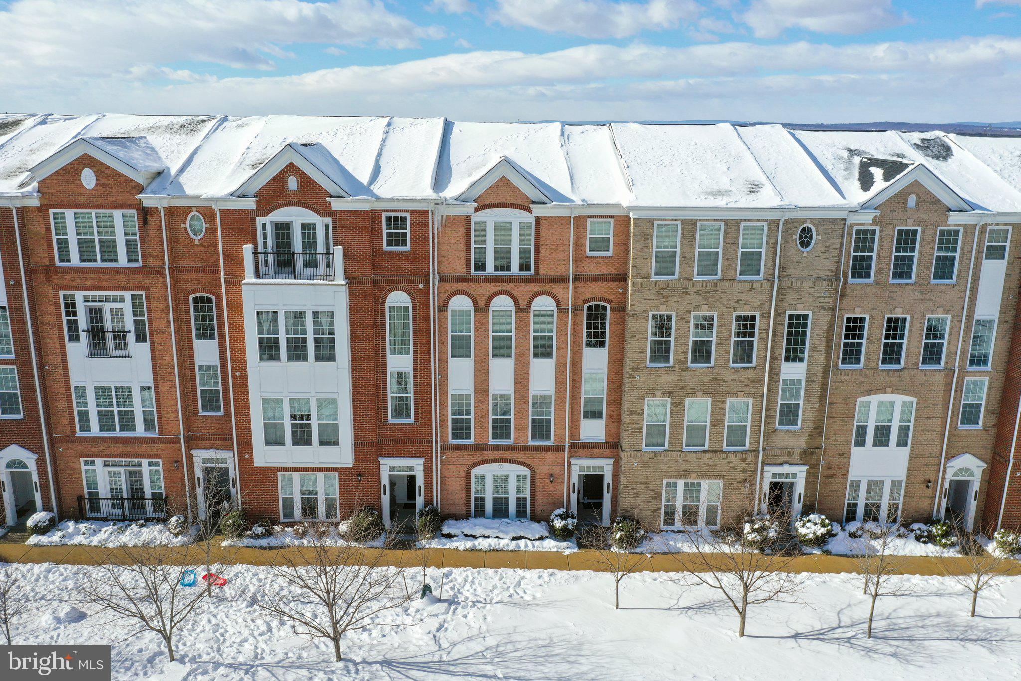 TOWNES AT GOOSE CREEK VILLAGE - Residential