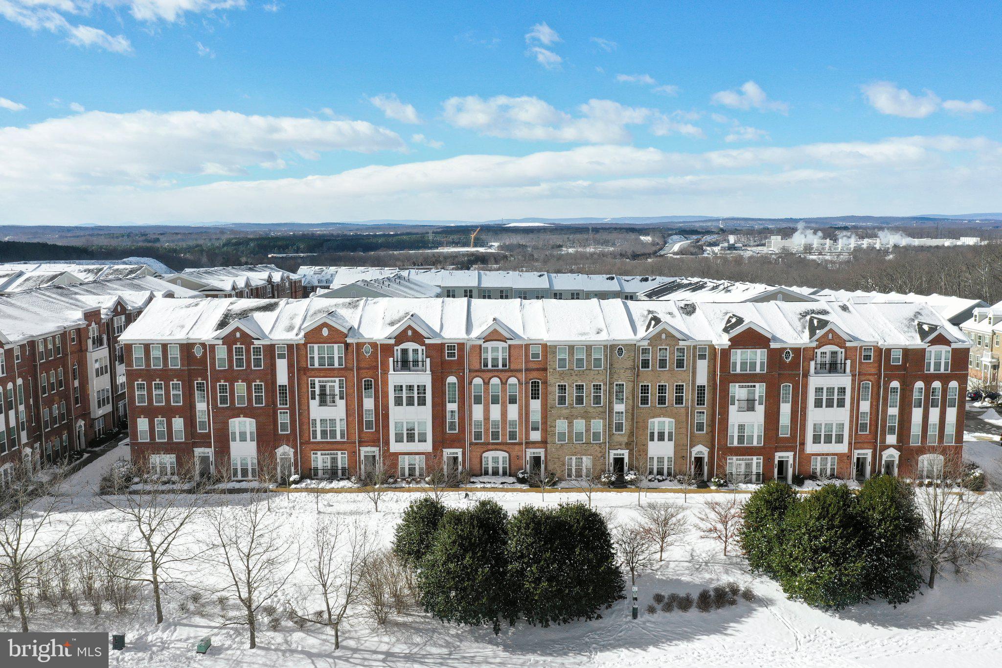 TOWNES AT GOOSE CREEK VILLAGE - Residential