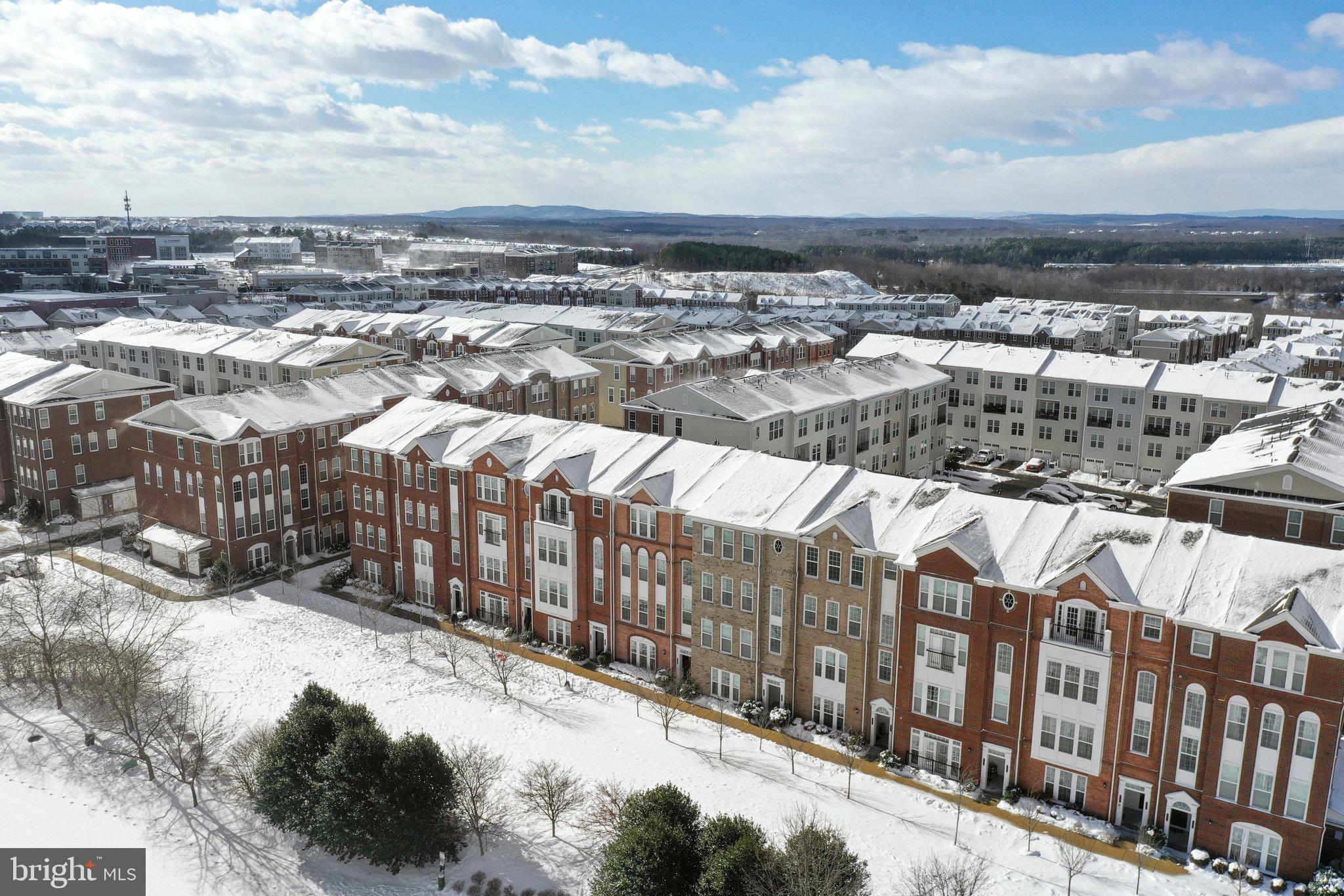 TOWNES AT GOOSE CREEK VILLAGE - Residential