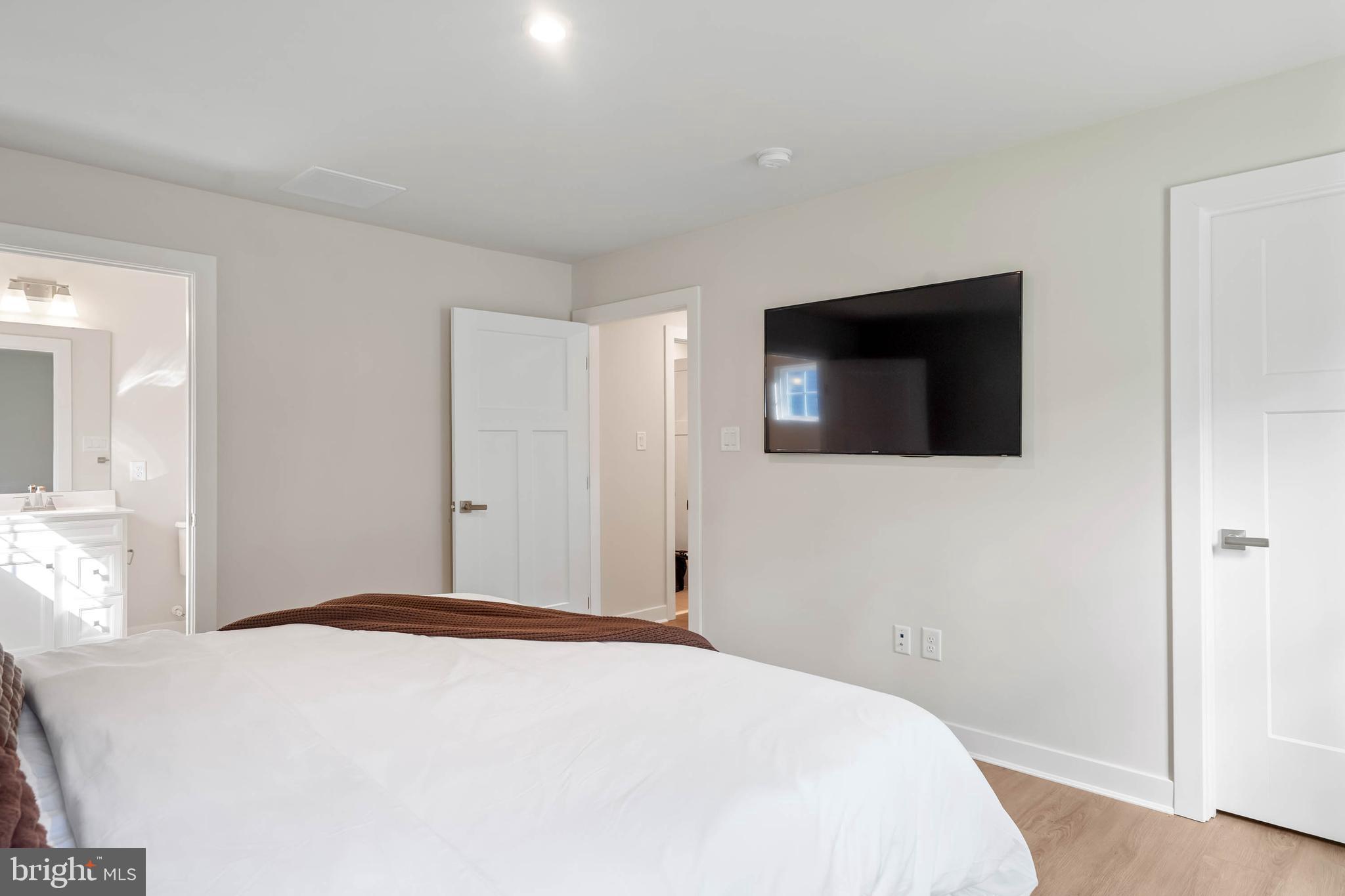 BEACHTREE PRESERVE - Residential