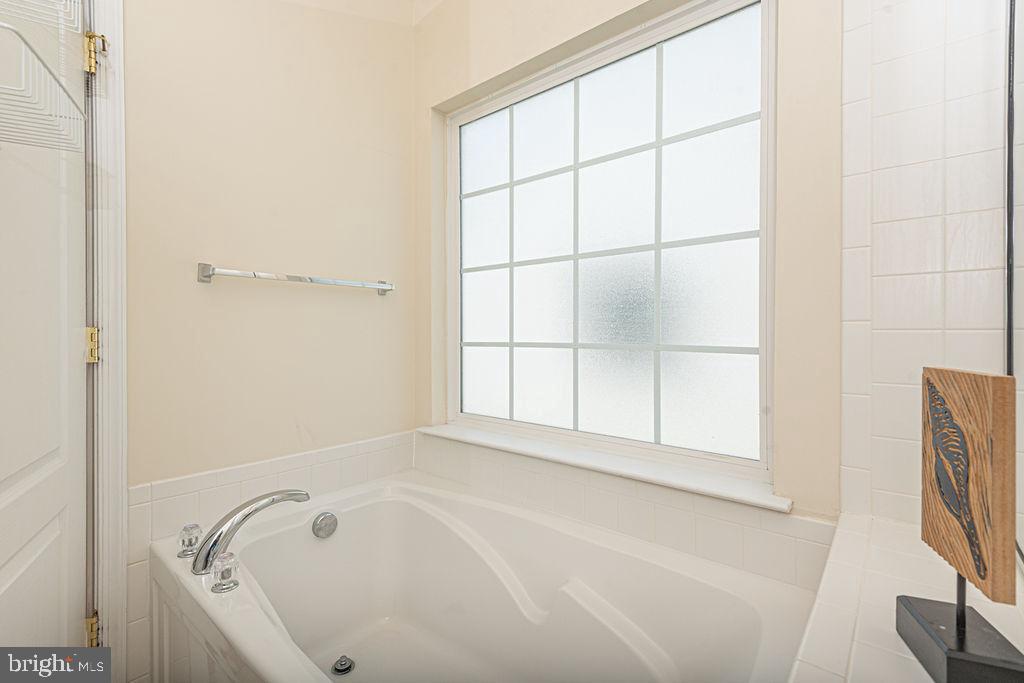 OCEAN PINES - THE PARKE - Residential