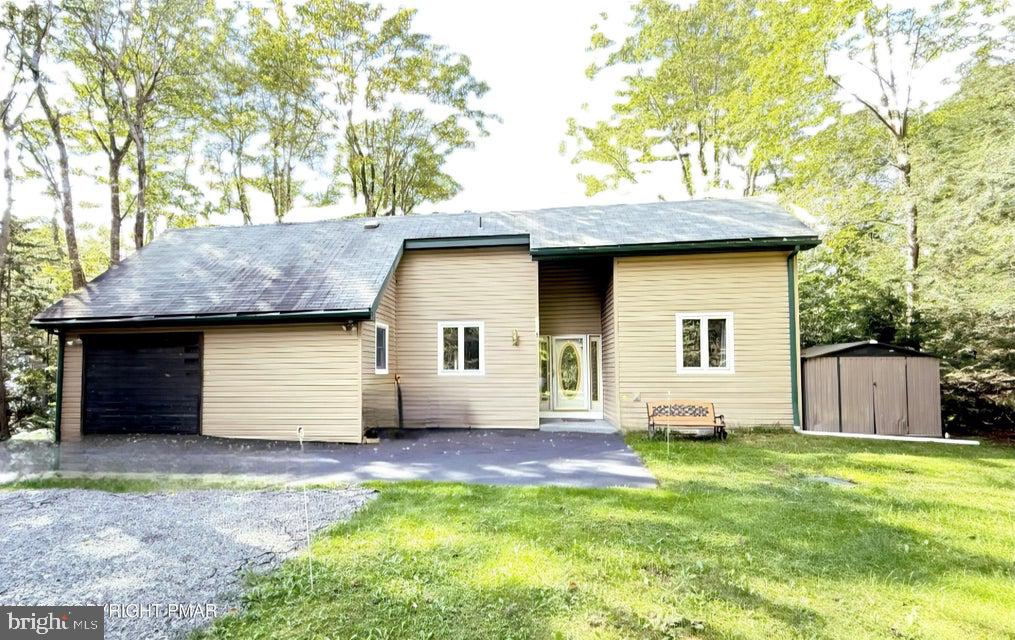 POCONO FARMS - Residential