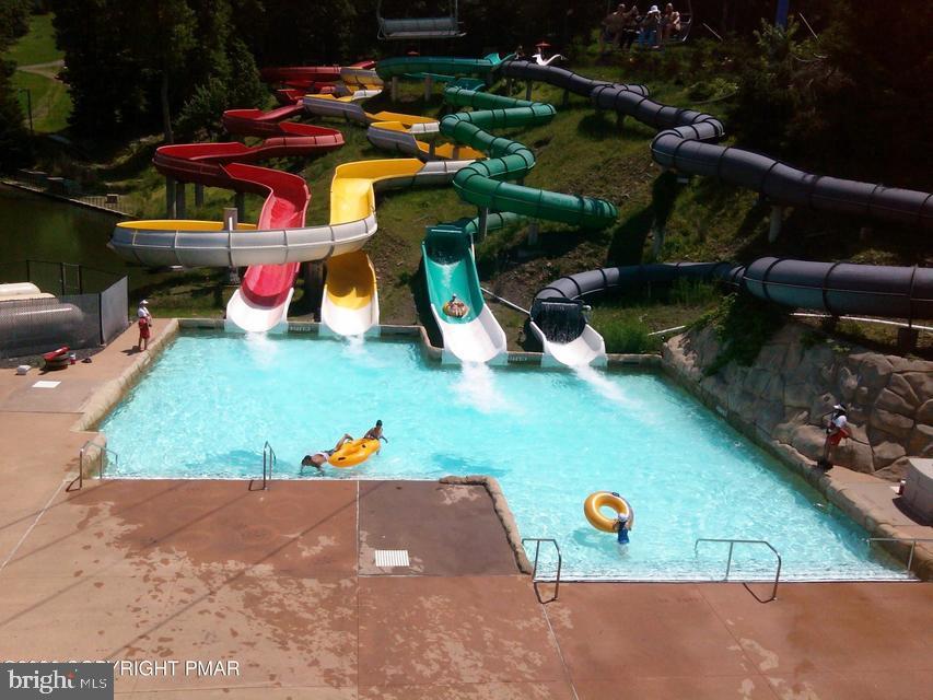 POCONO FARMS - Residential