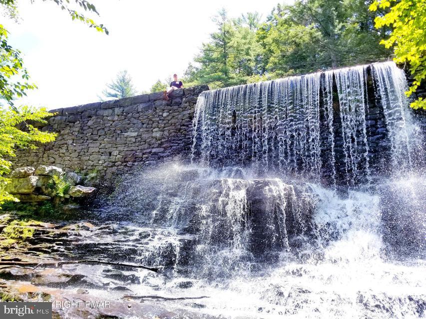 POCONO FARMS - Residential