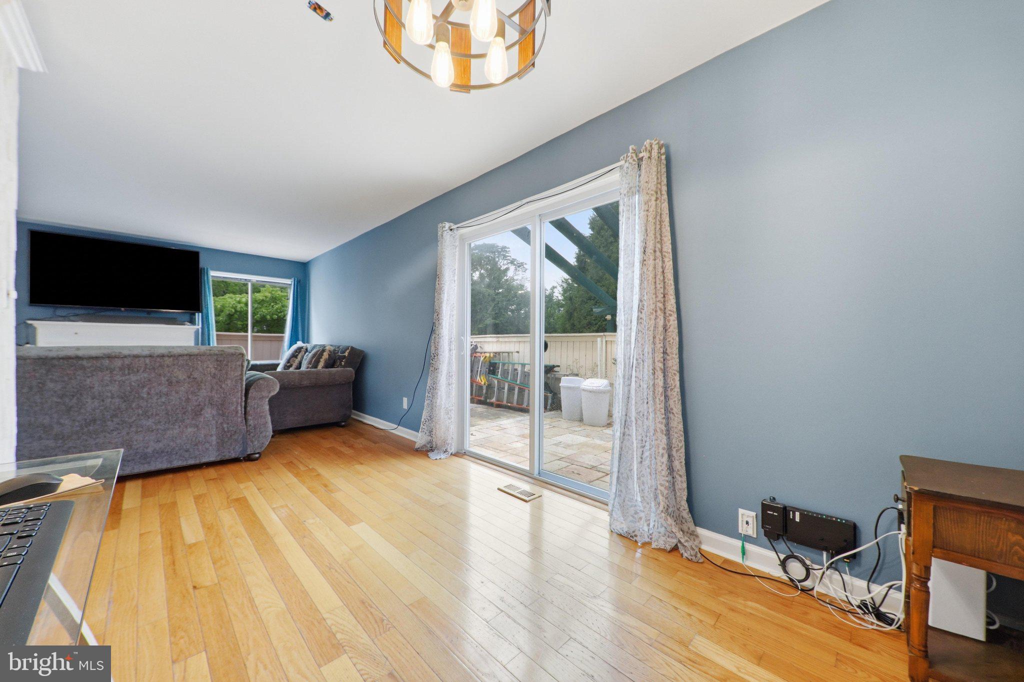 OVERLEA - Residential