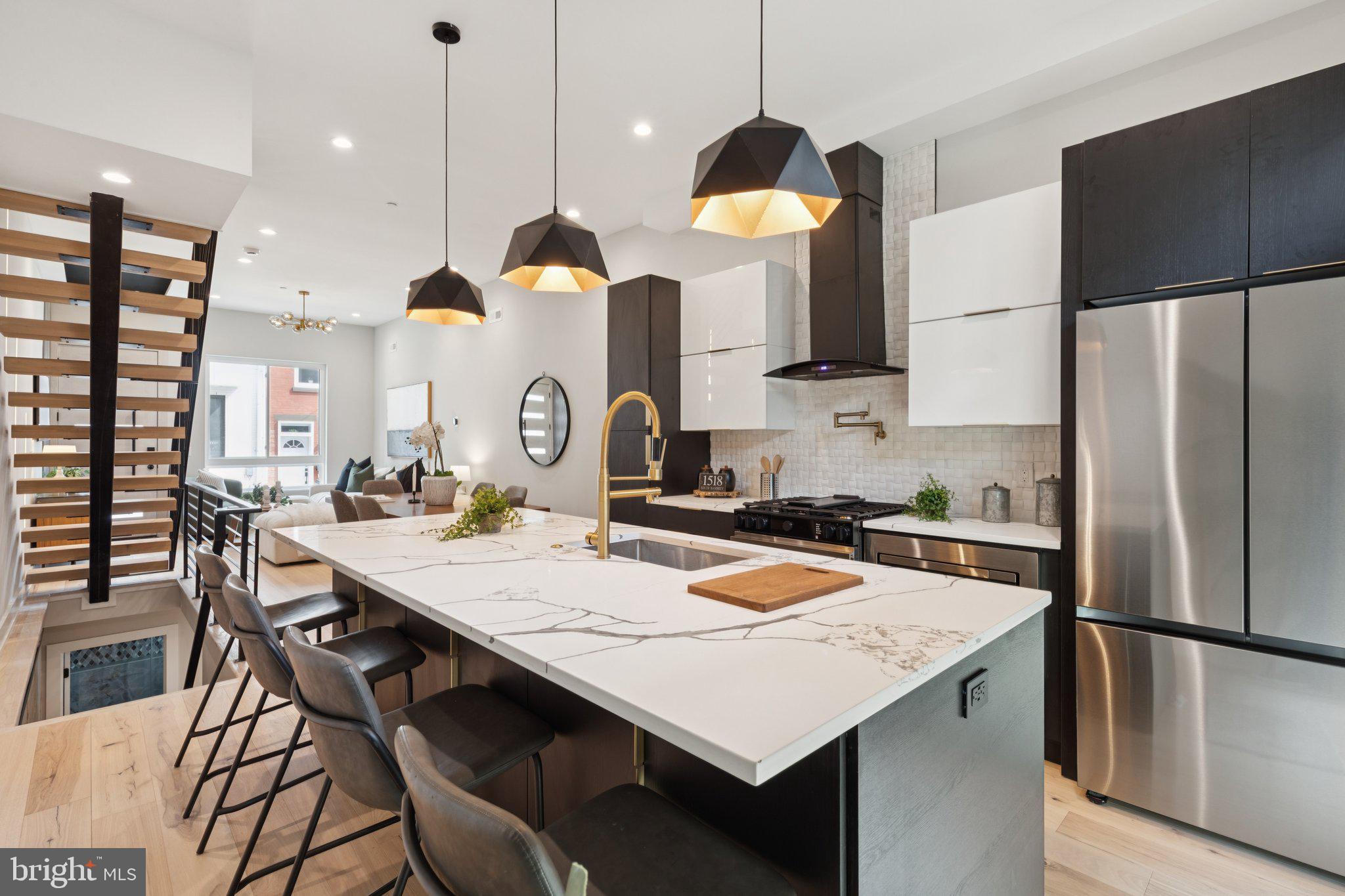 POINT BREEZE - Residential