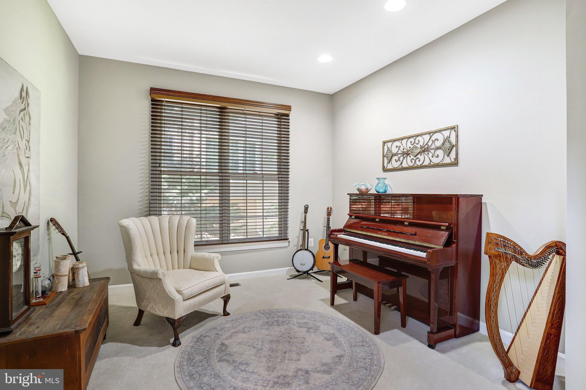 POTOMAC FALLS - Residential