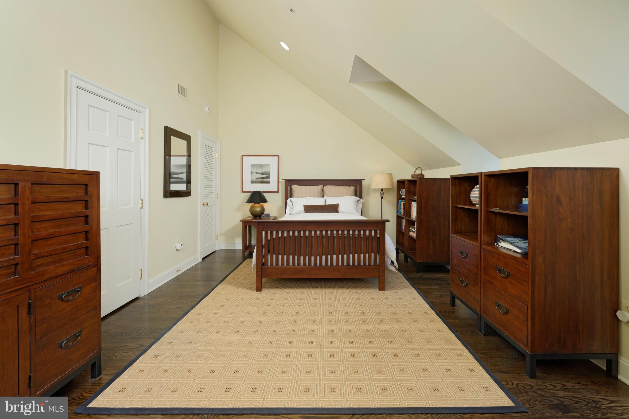 HARBORSIDE - Residential