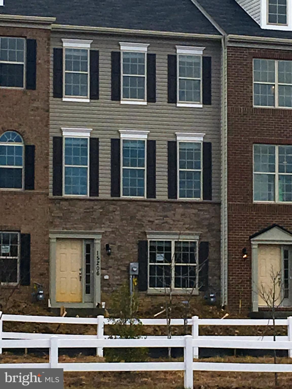 CHADDS FORD LANDING - Residential Lease
