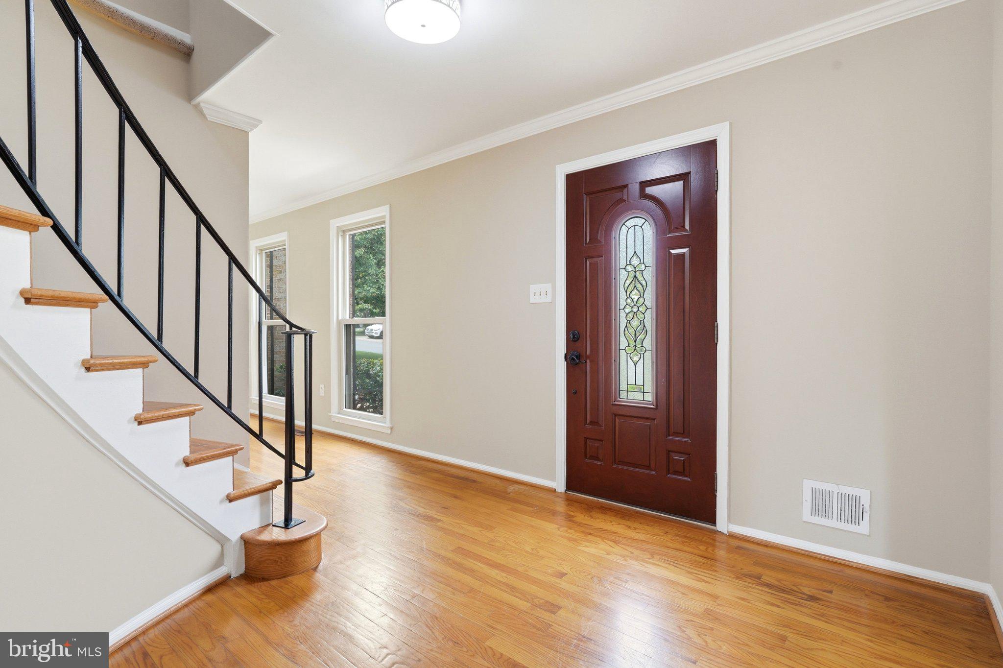 REDLAND STATION - Residential
