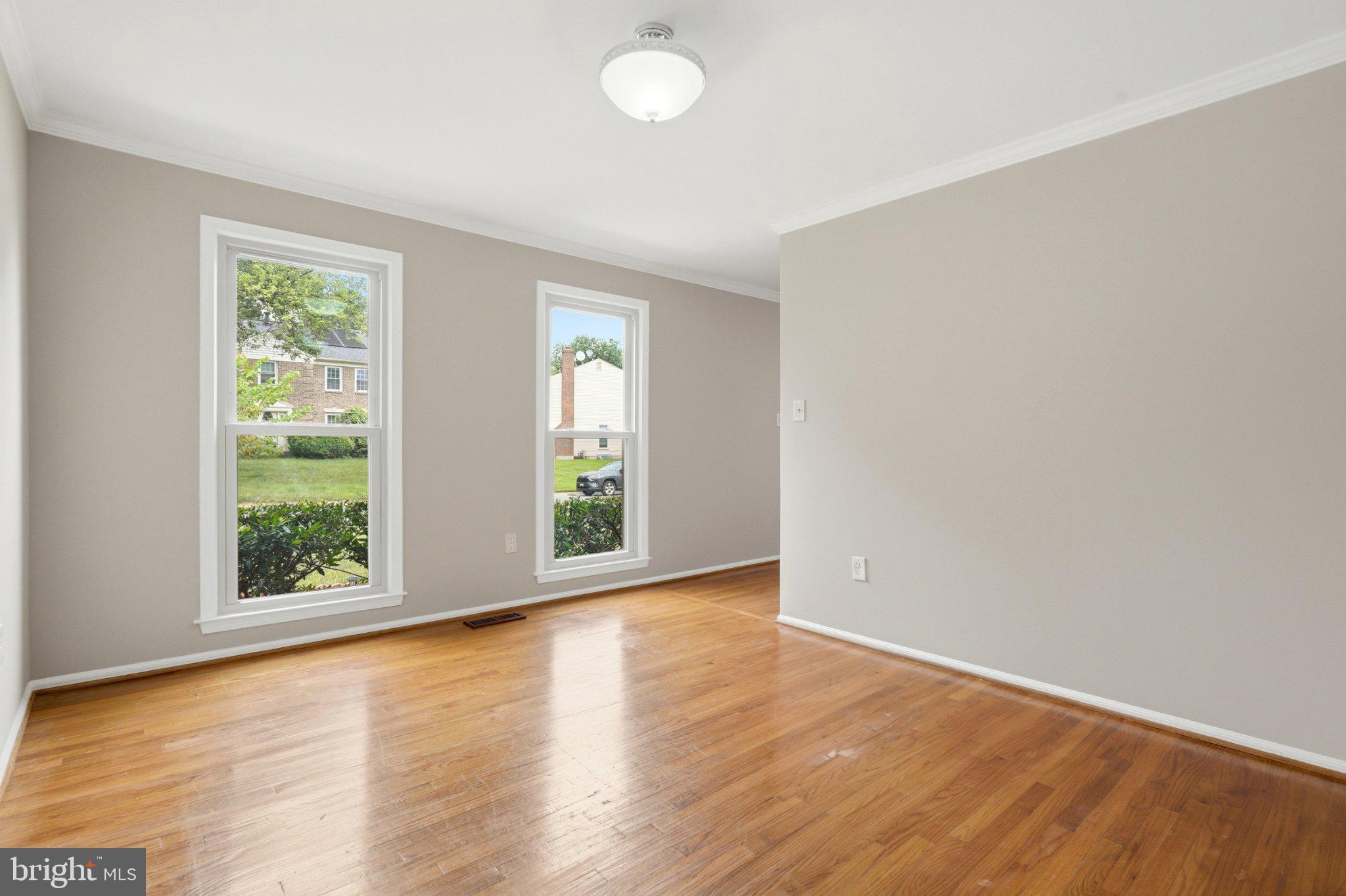 REDLAND STATION - Residential