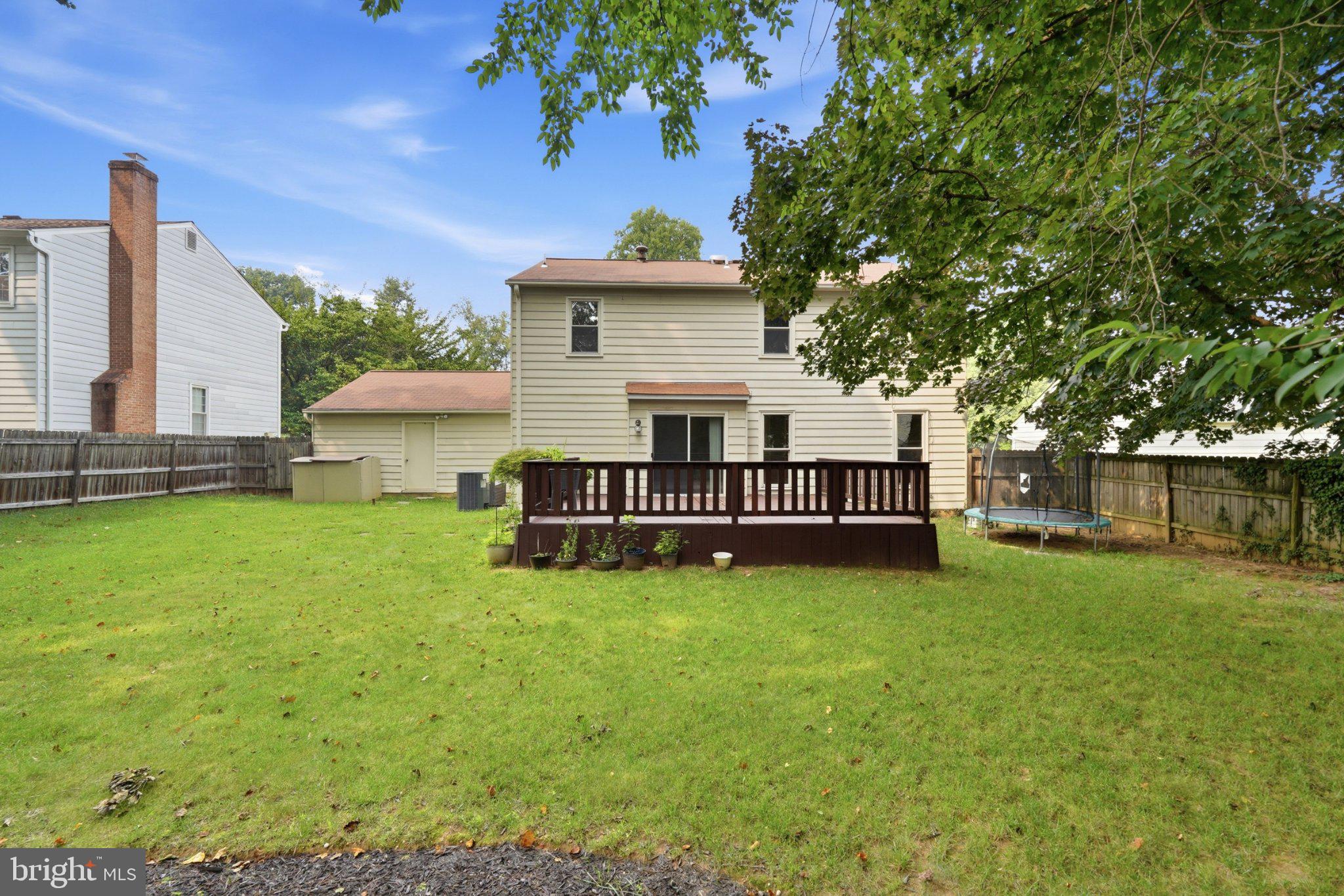 REDLAND STATION - Residential