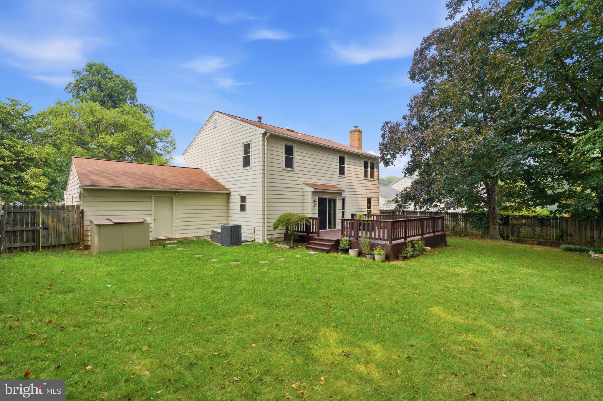 REDLAND STATION - Residential