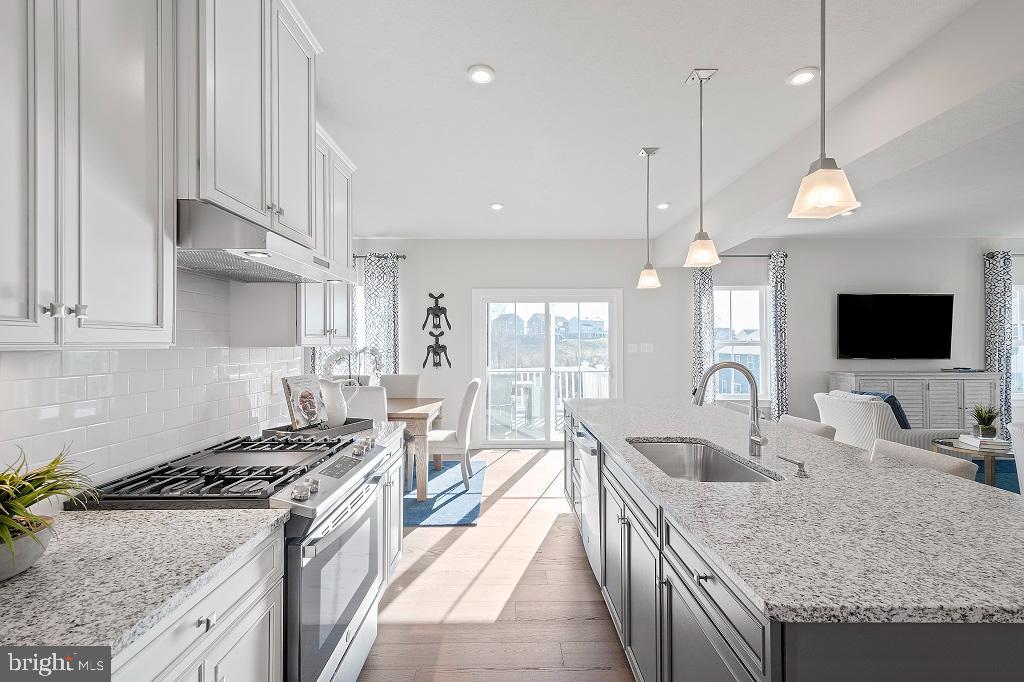 THE LAKES AT MARTINSBURG - Residential