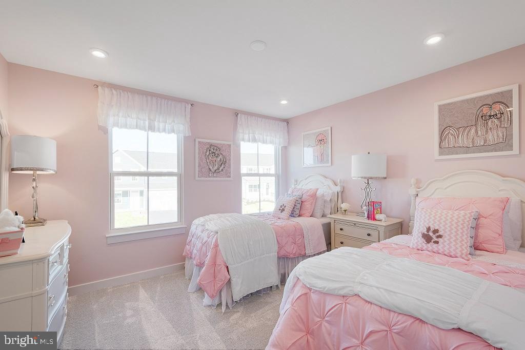 THE LAKES AT MARTINSBURG - Residential
