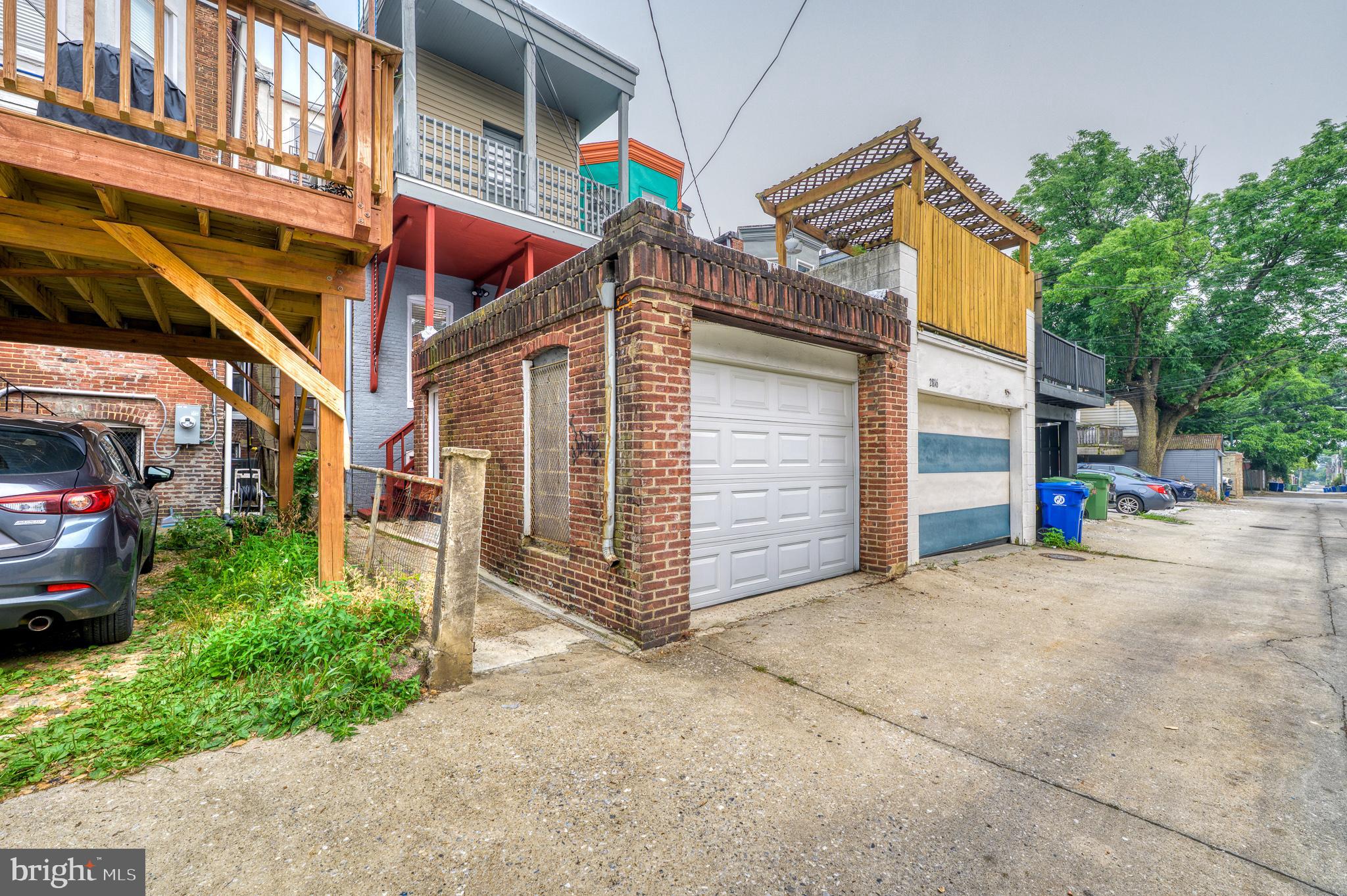 CHARLES VILLAGE - Residential