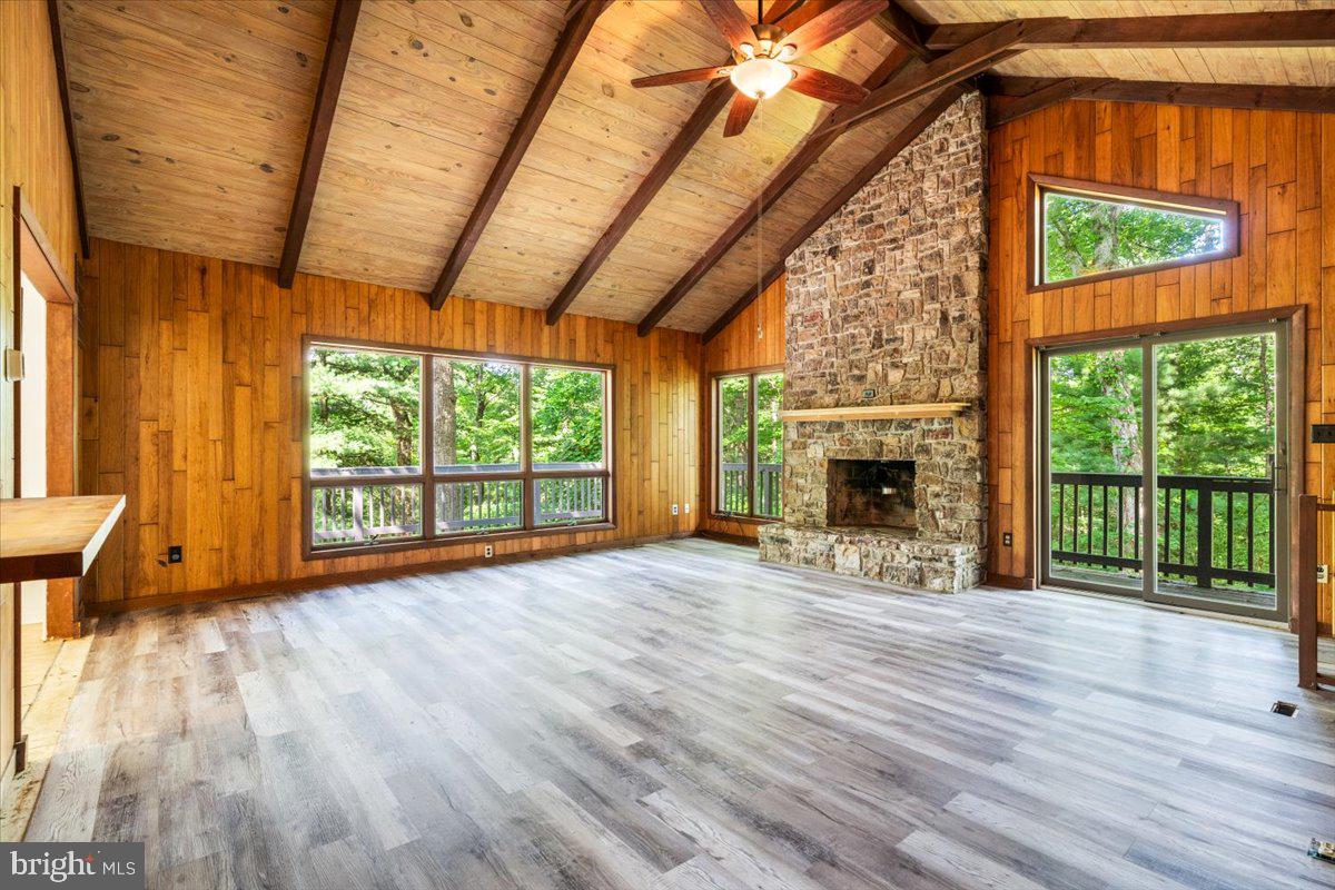 HIGHVIEW ESTATES - Residential