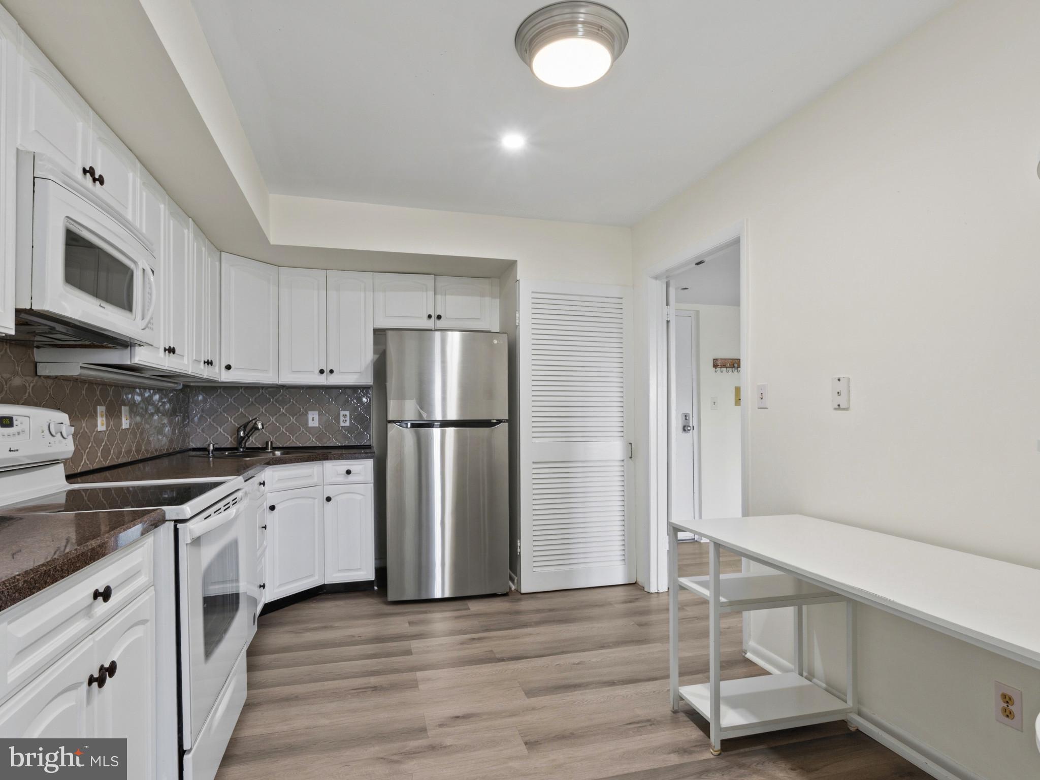 ANNEN WOODS - Residential