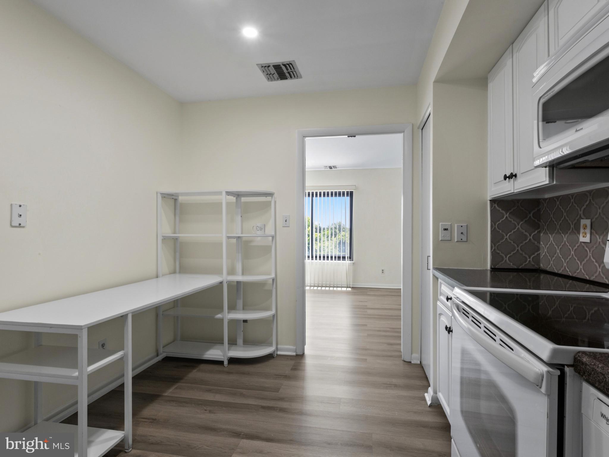 ANNEN WOODS - Residential