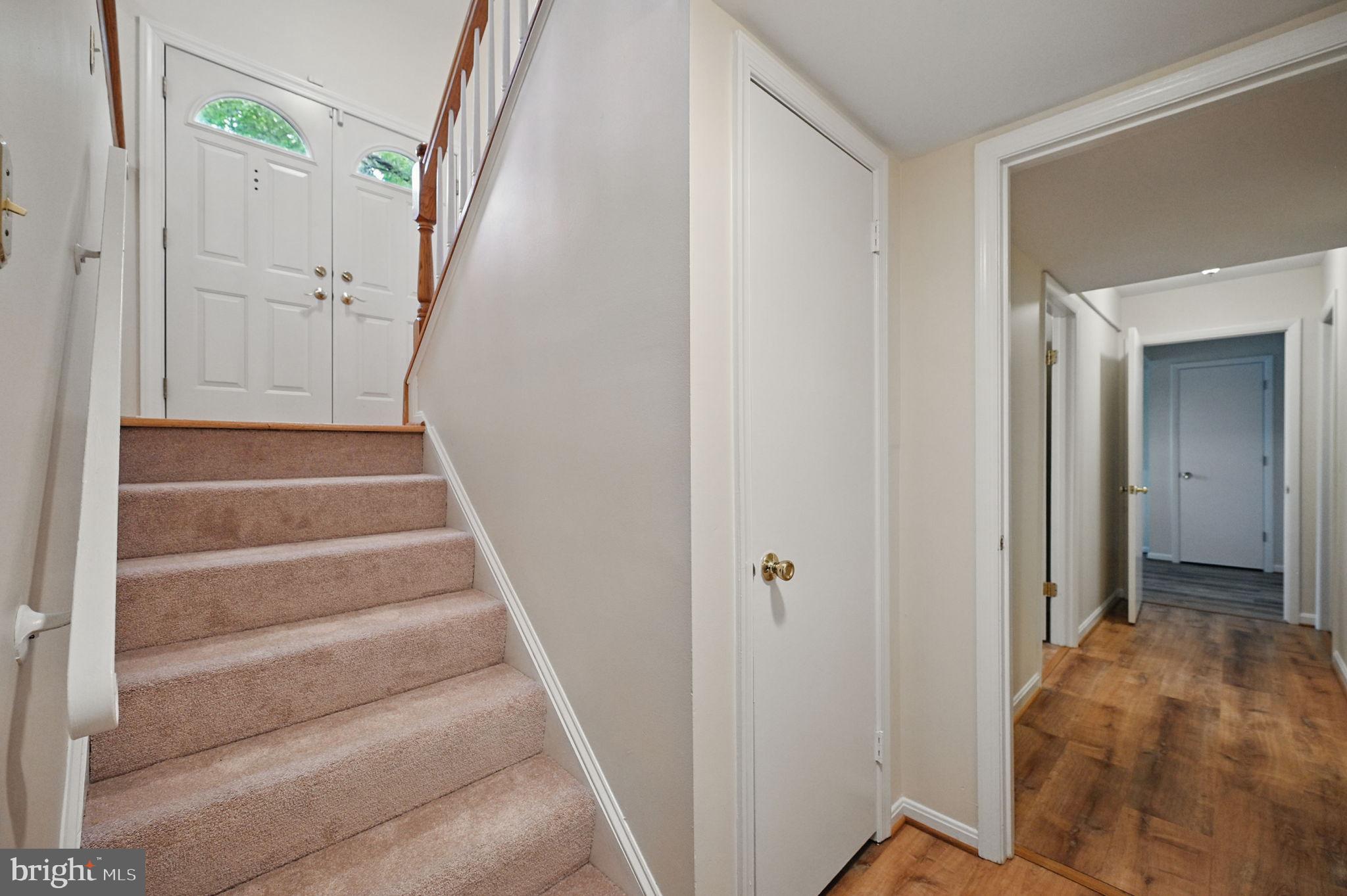 FOX MILL ESTATES - Residential