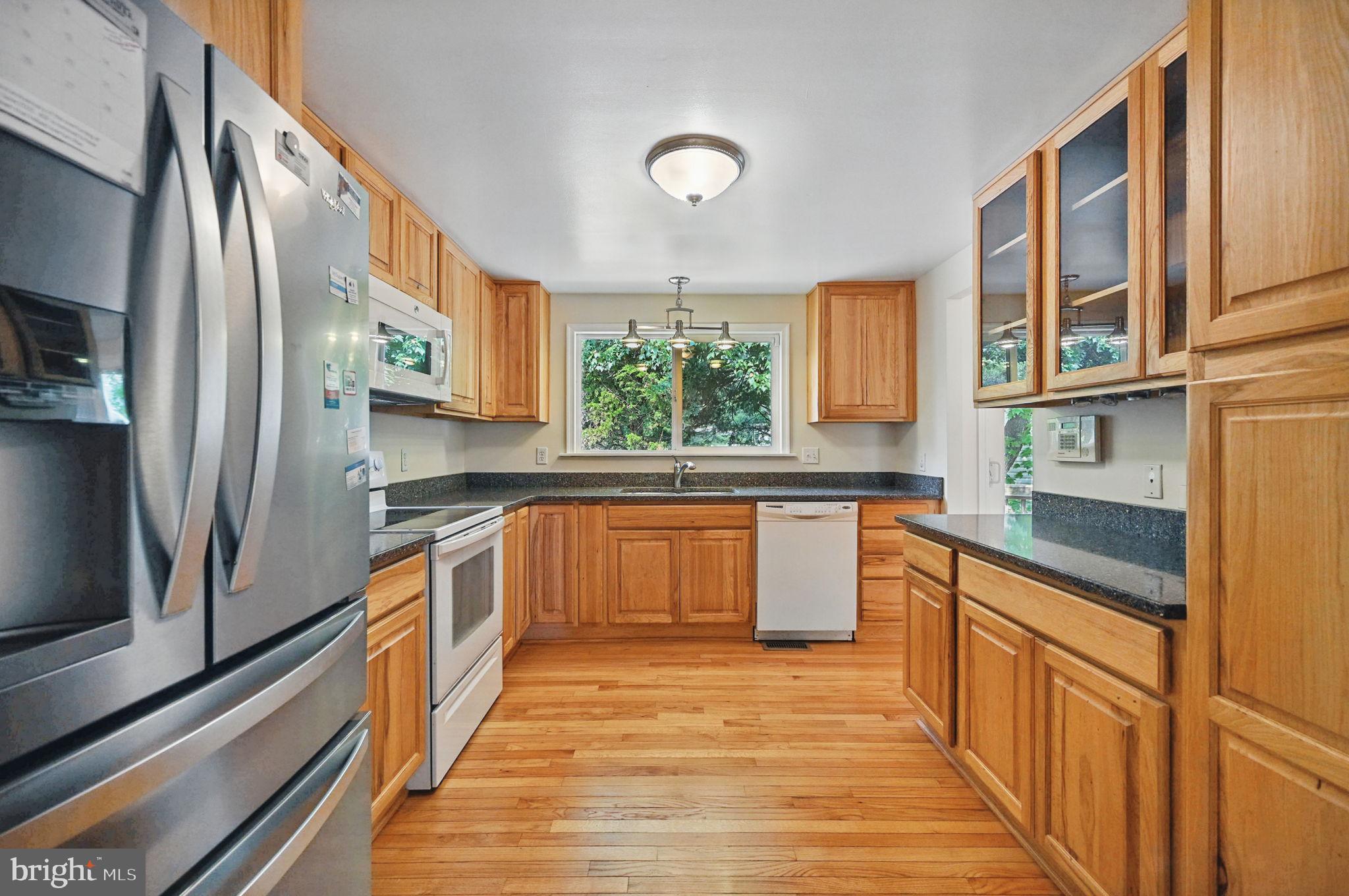 FOX MILL ESTATES - Residential
