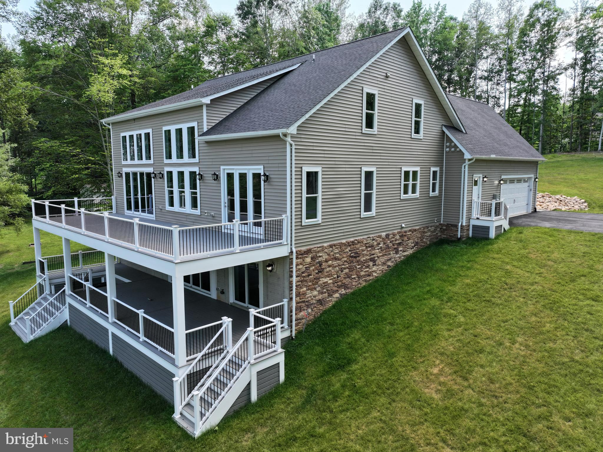 MILL RUN - Residential