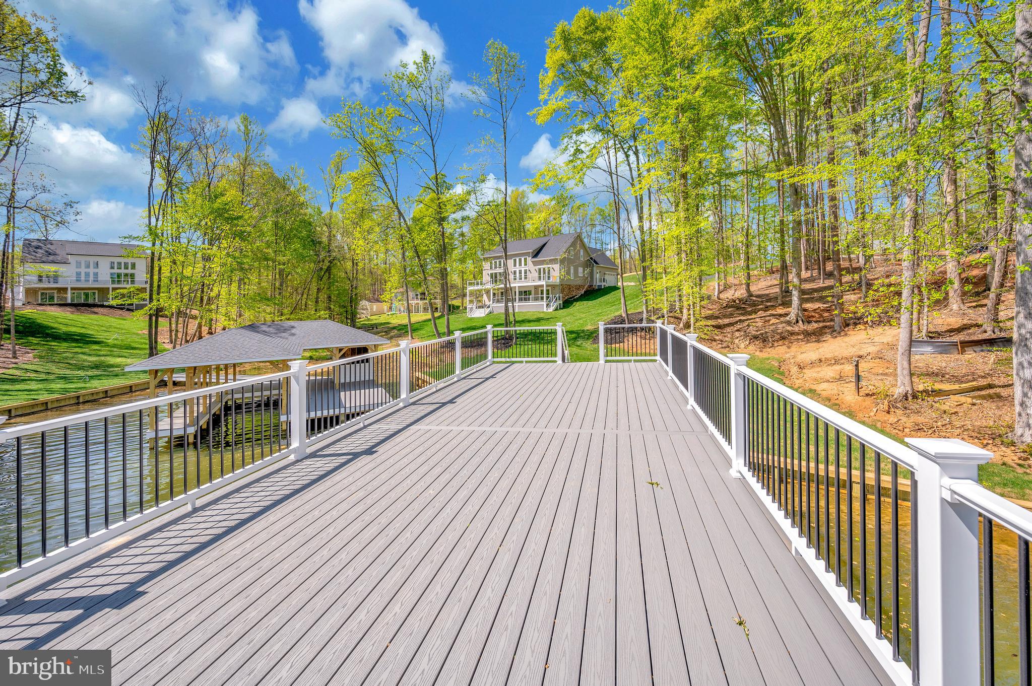 MILL RUN - Residential