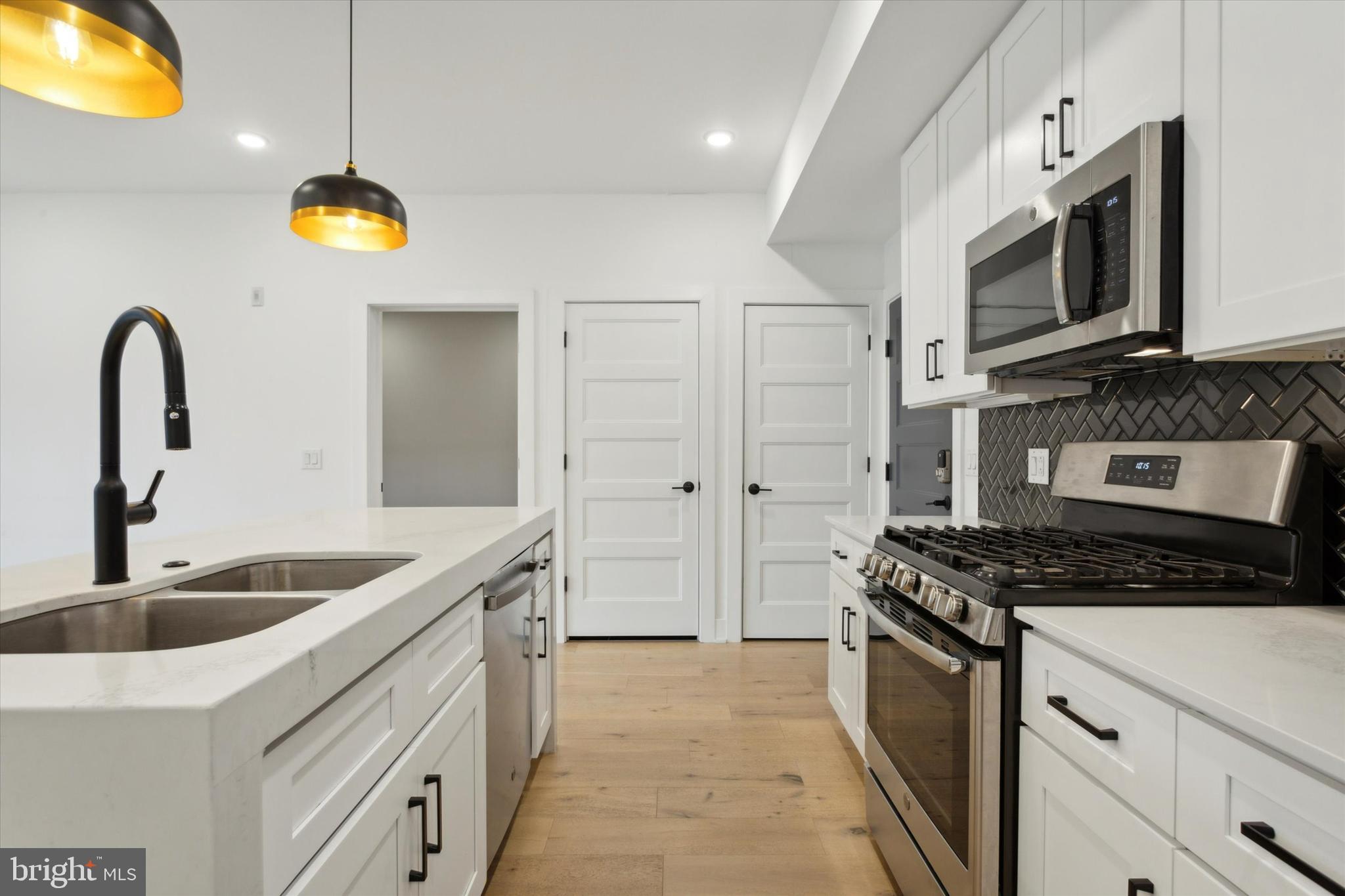 FISHTOWN - Residential Lease