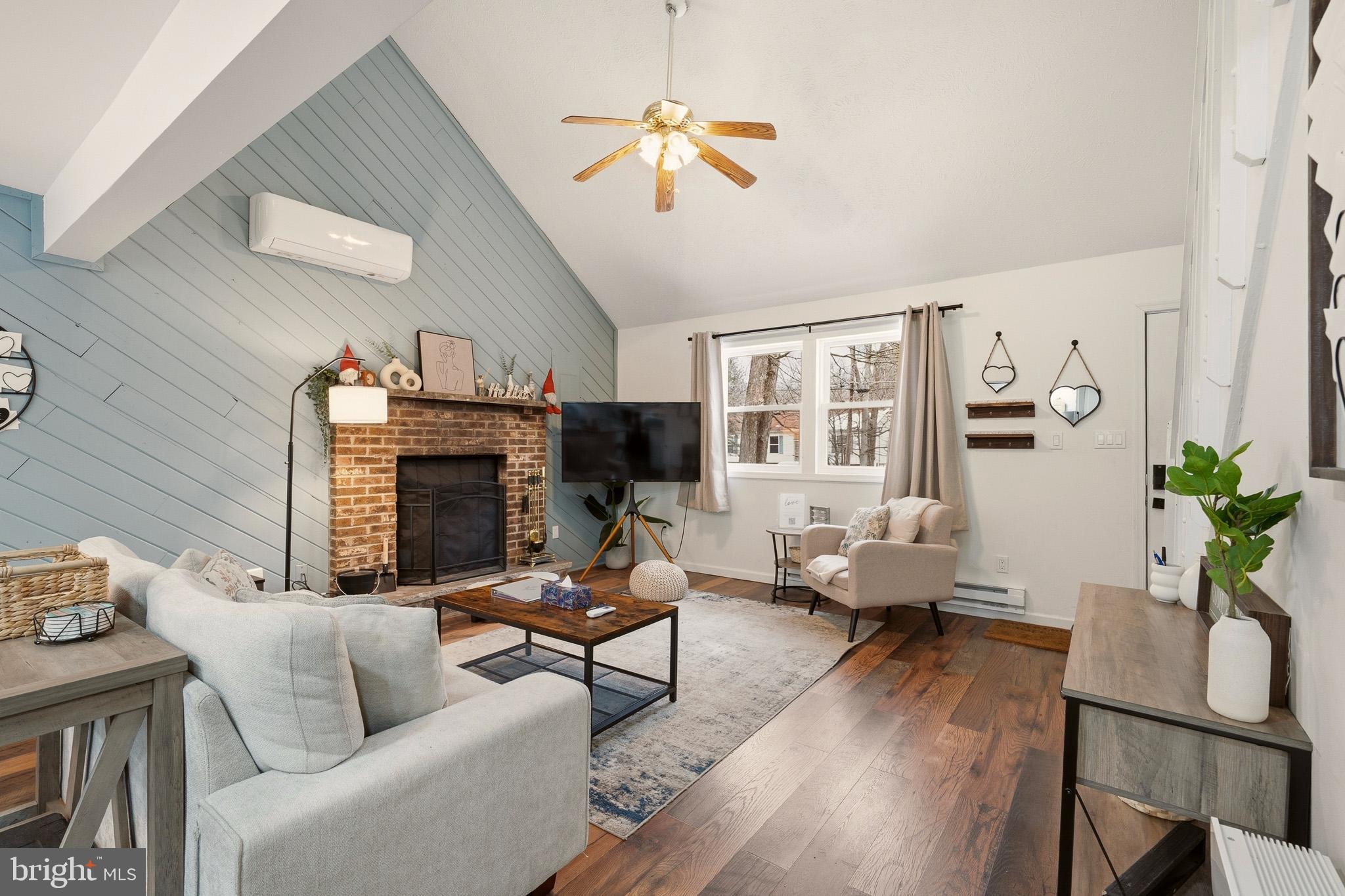 POCONO COUNTRY PLACE - Residential