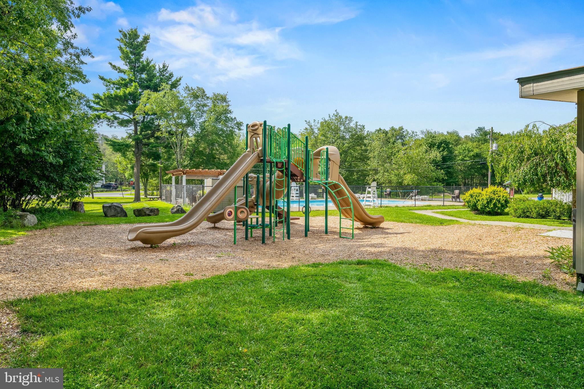 POCONO COUNTRY PLACE - Residential
