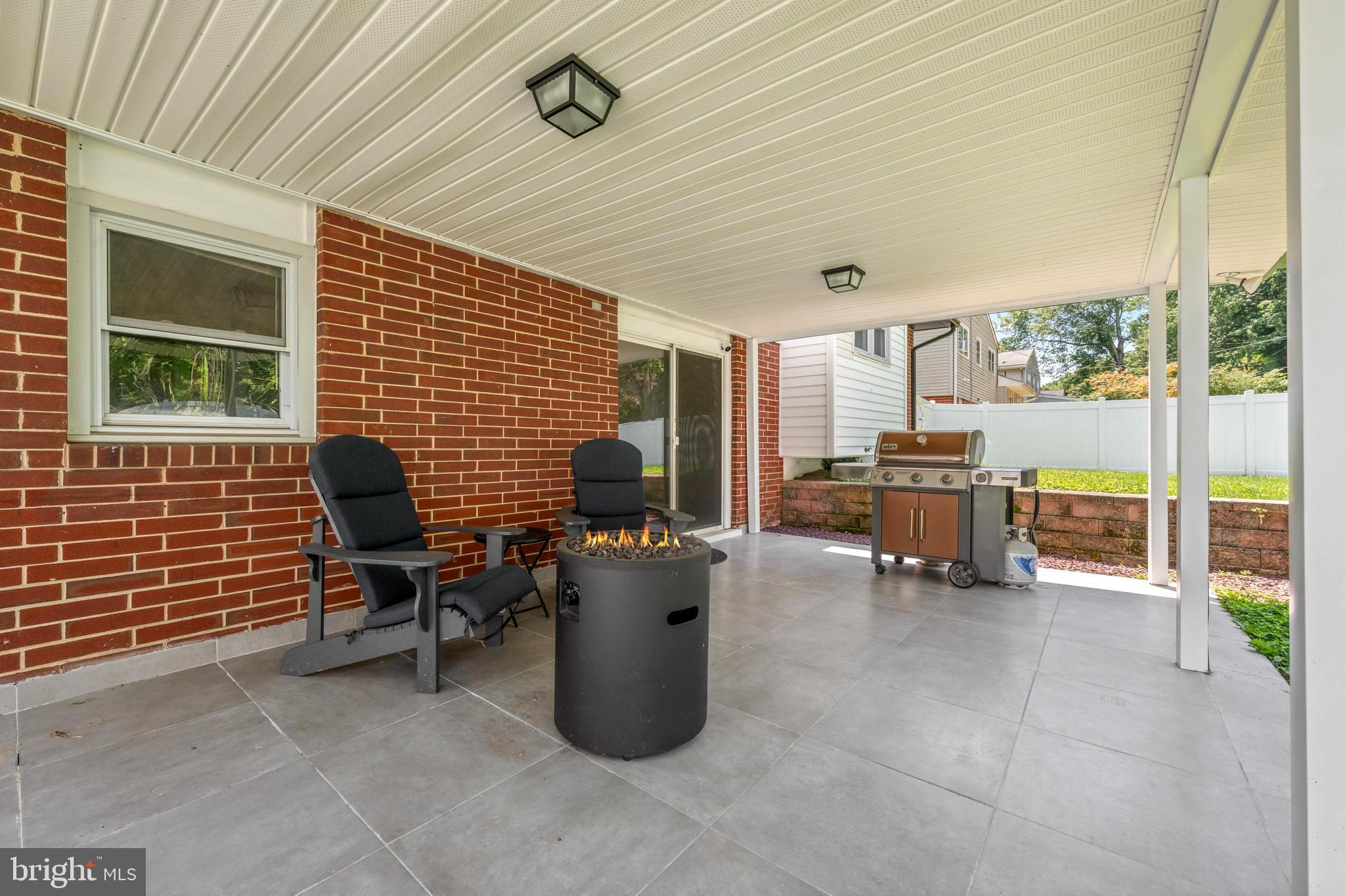 HOLIDAY HILLS - Residential