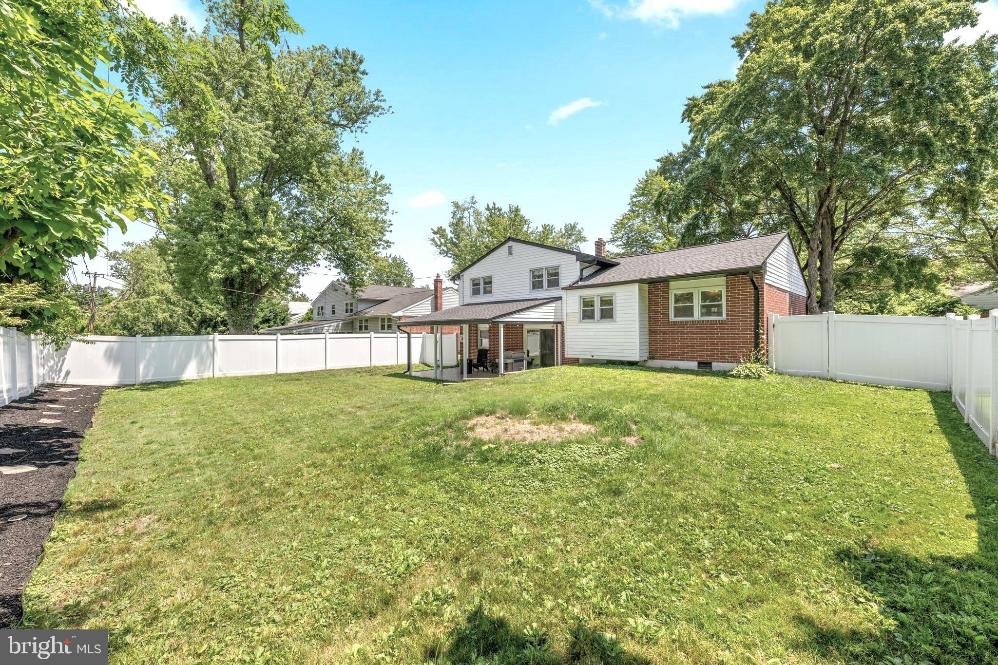 HOLIDAY HILLS - Residential