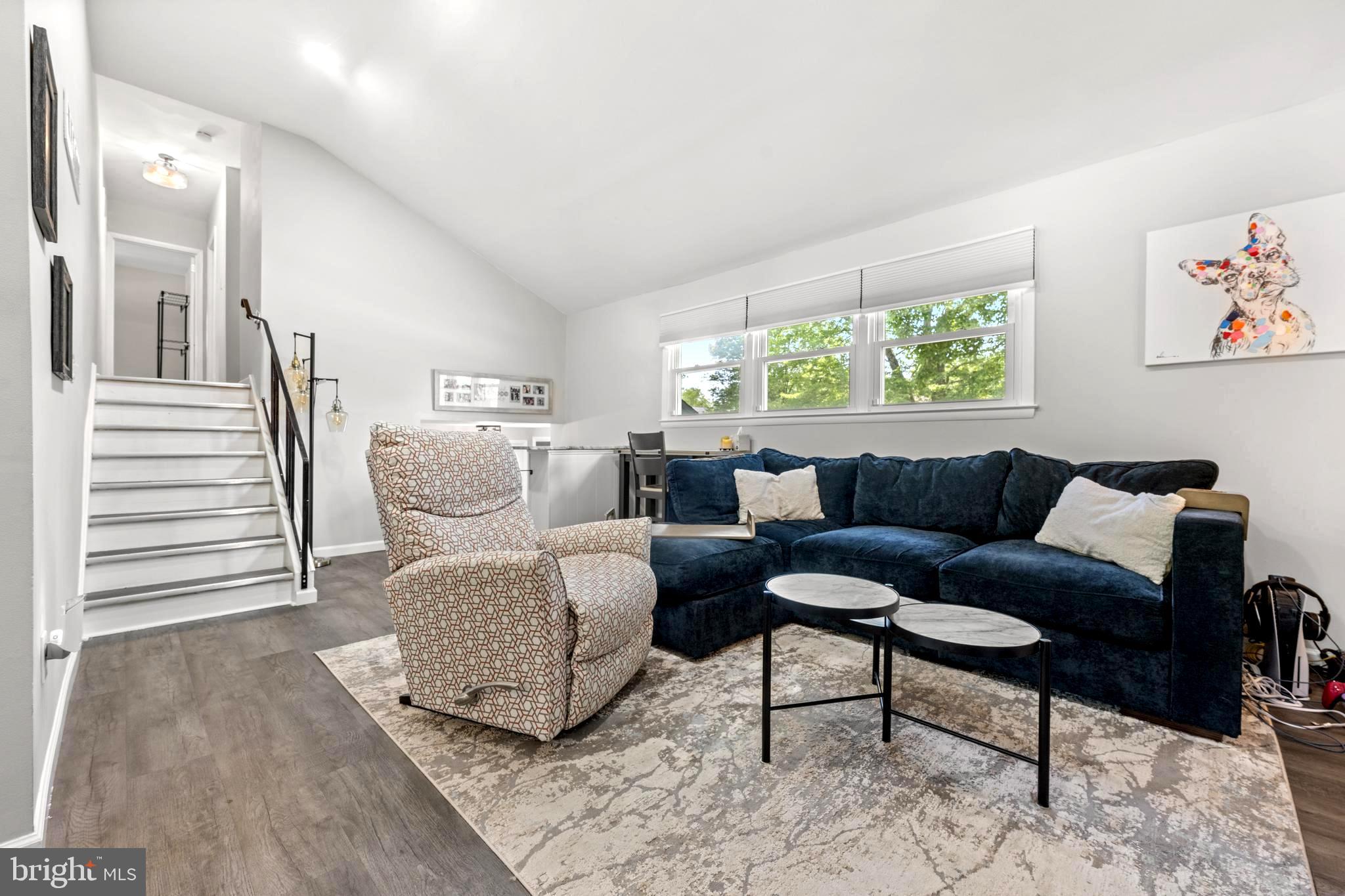 HOLIDAY HILLS - Residential