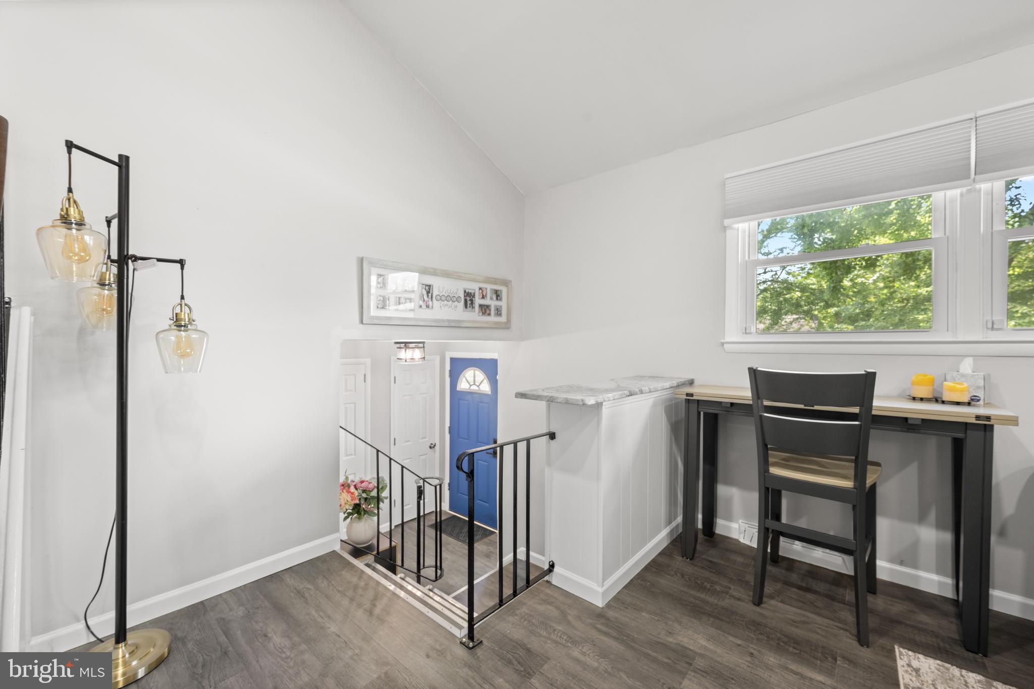 HOLIDAY HILLS - Residential
