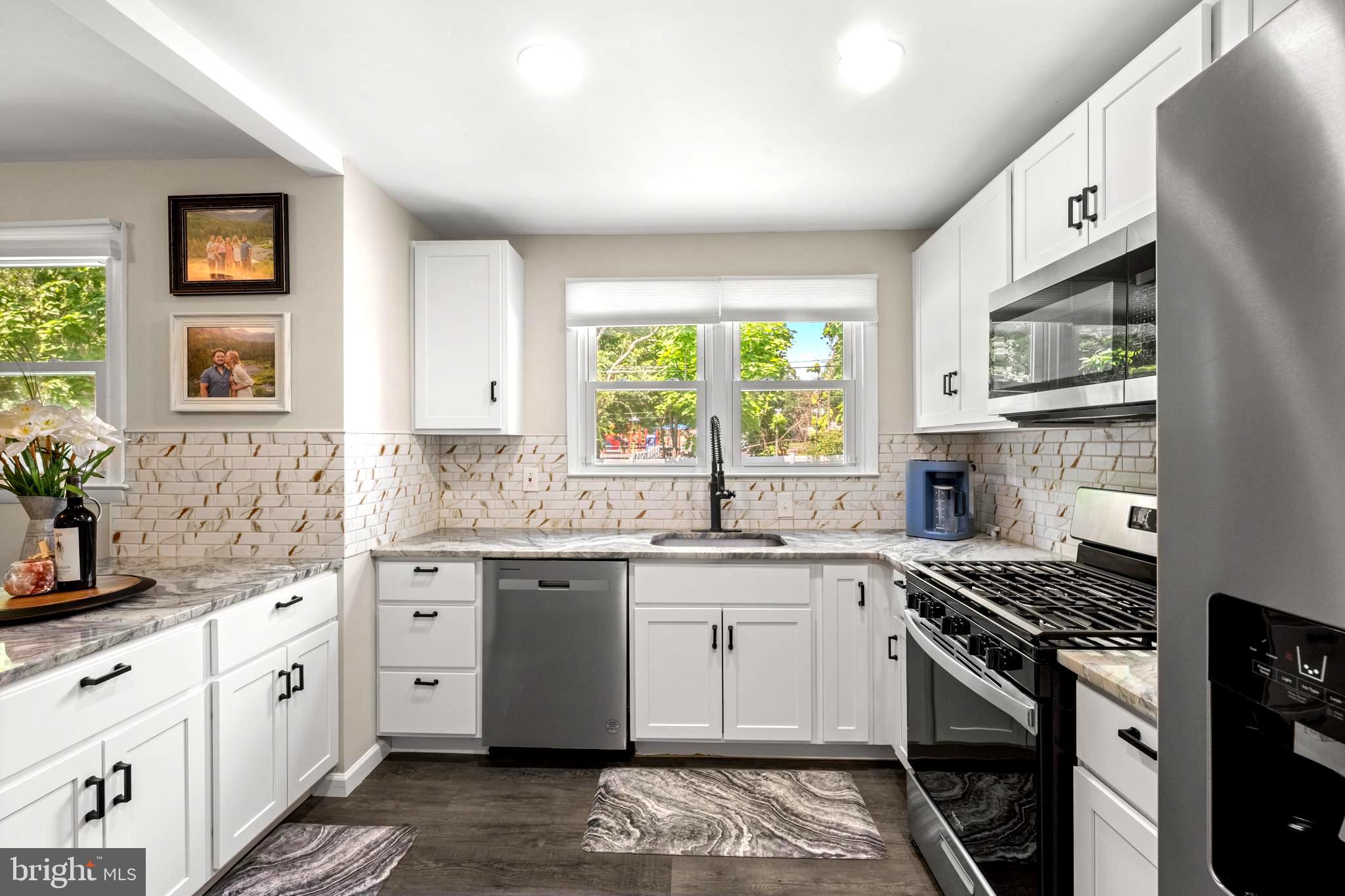 HOLIDAY HILLS - Residential