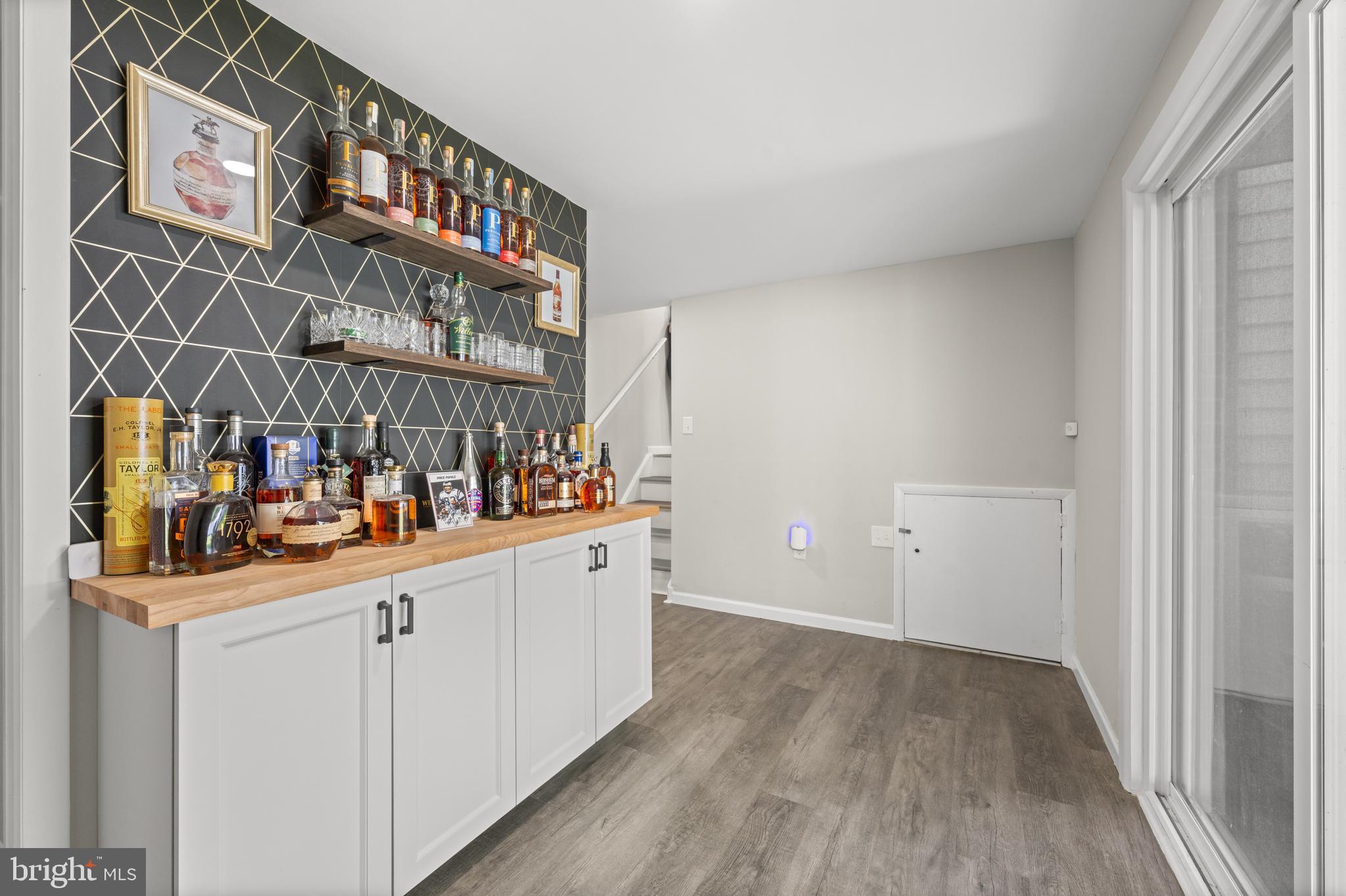 HOLIDAY HILLS - Residential