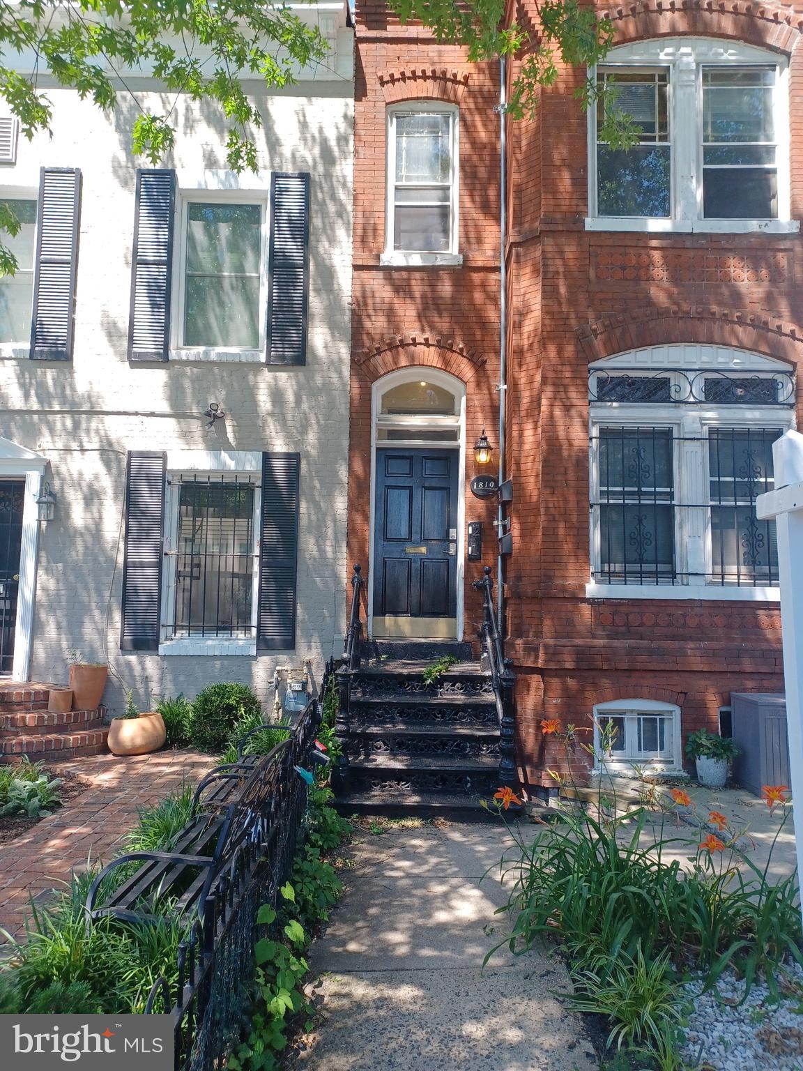 LOGAN - Residential