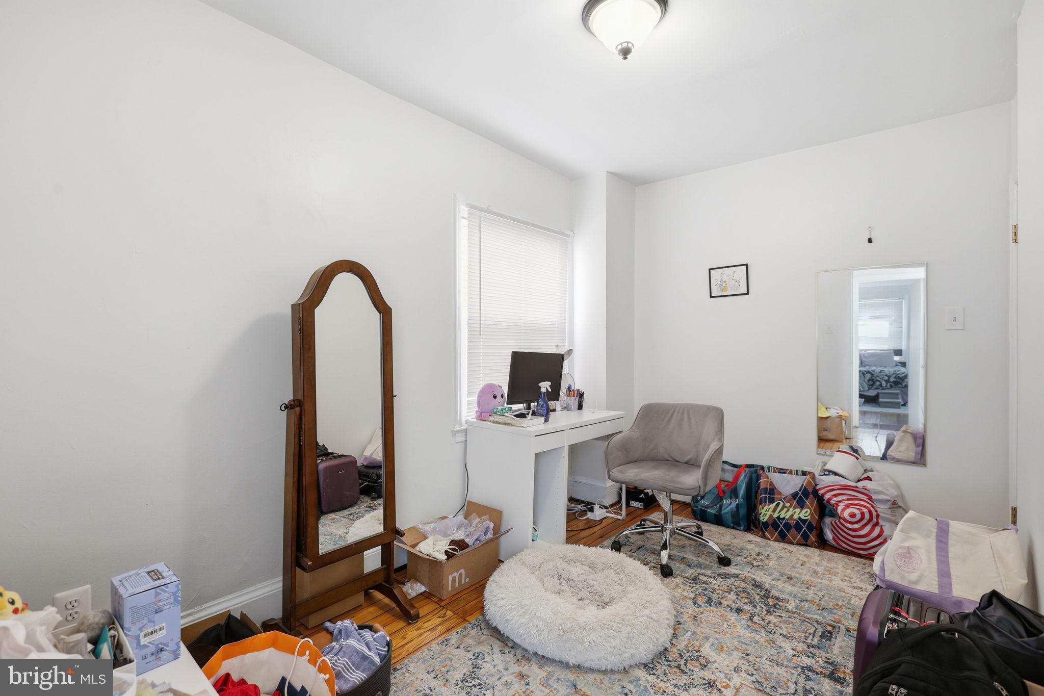 LOGAN - Residential